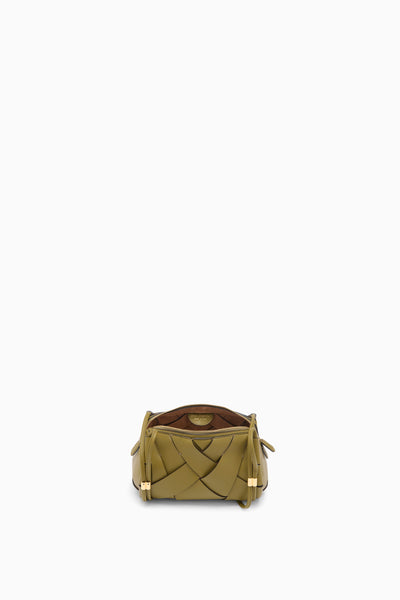 Sac caméra Charlotte en cuir olive, intérieur ouvert doublé de daim - Vue de dessus | Ulla Johnson