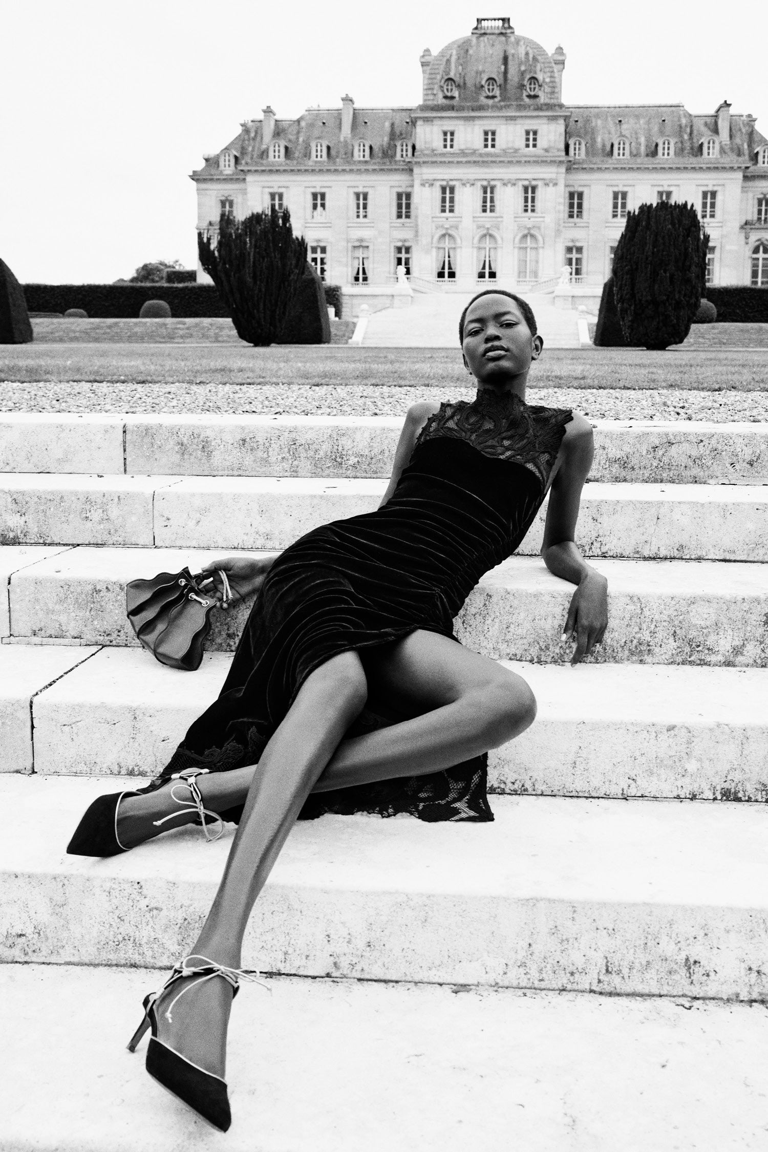 Rosaria Embroidered Ruched Dress - Noir