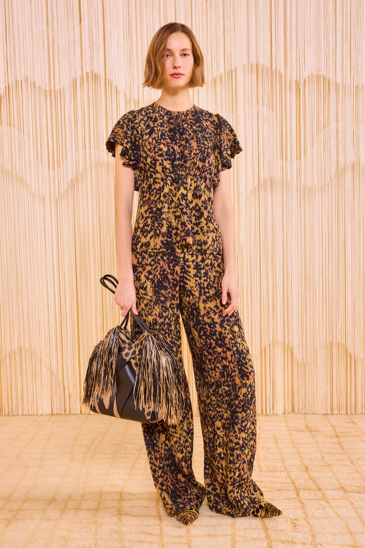 Charlotte Shoulder Bag - Tapir