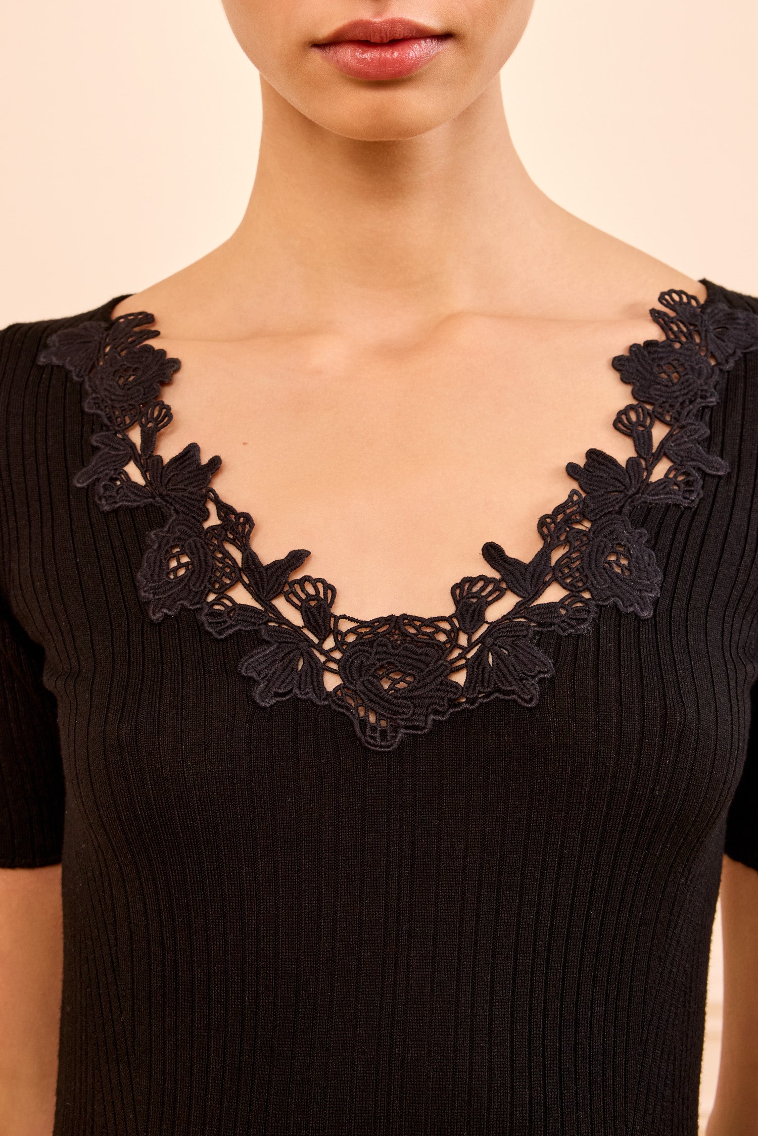 Celeste Knit Top with Lace - Noir