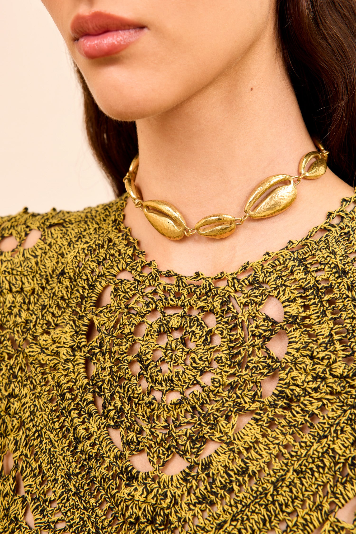 Ulla Johnson Cowrie Shell Brass Necklace - Brass
