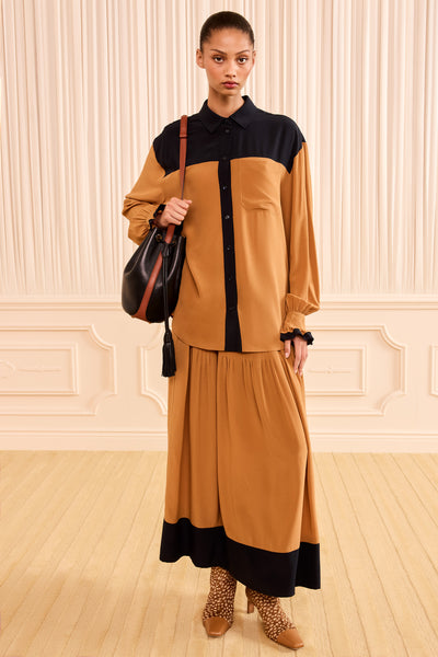 Designer Black Nappa Leather Bucket Bag, Full Length On Model Styled Look | Ulla Johnson