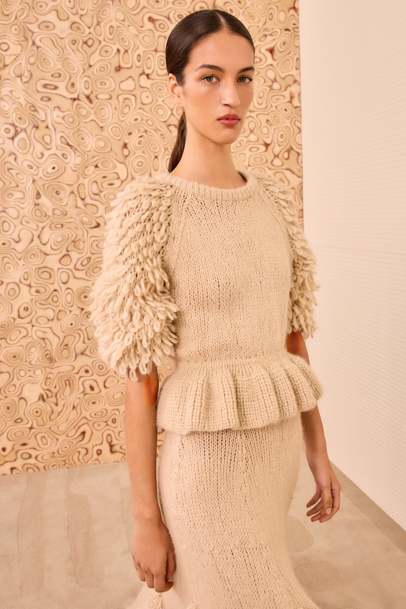 apolina 2-3y　23ss Starganza Beige Power Lift Recliner - Ashley Furniture | AFW.com