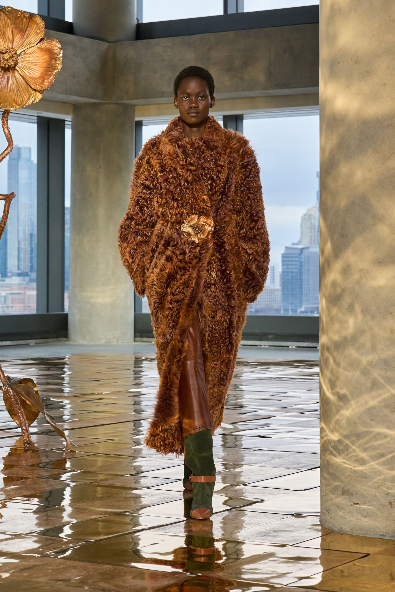 Ceryse Long Shearling Coat - Umber