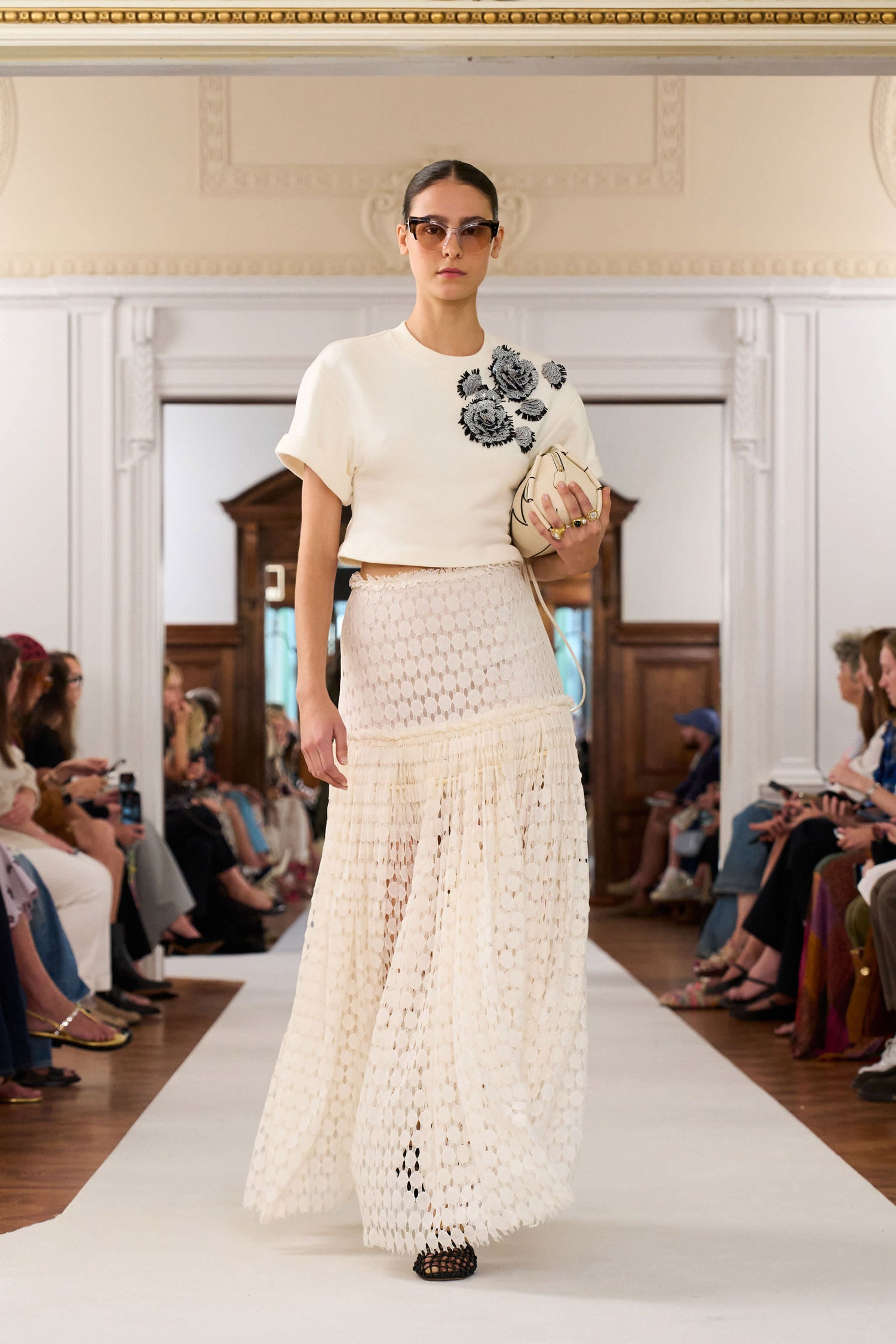 Cove Top with Embroidery - Creme