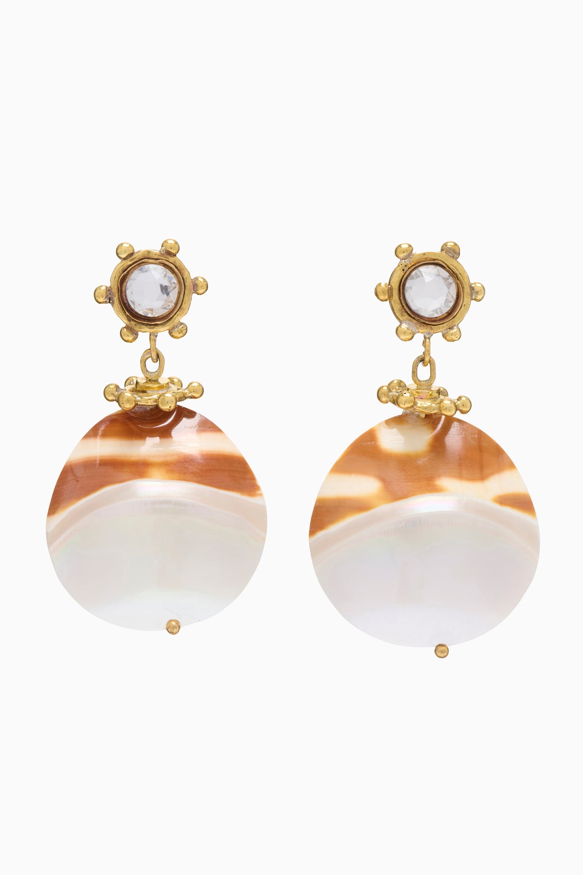 ⁣⁢Pendiente largo adornado con forma de concha - Perla⁤⁣