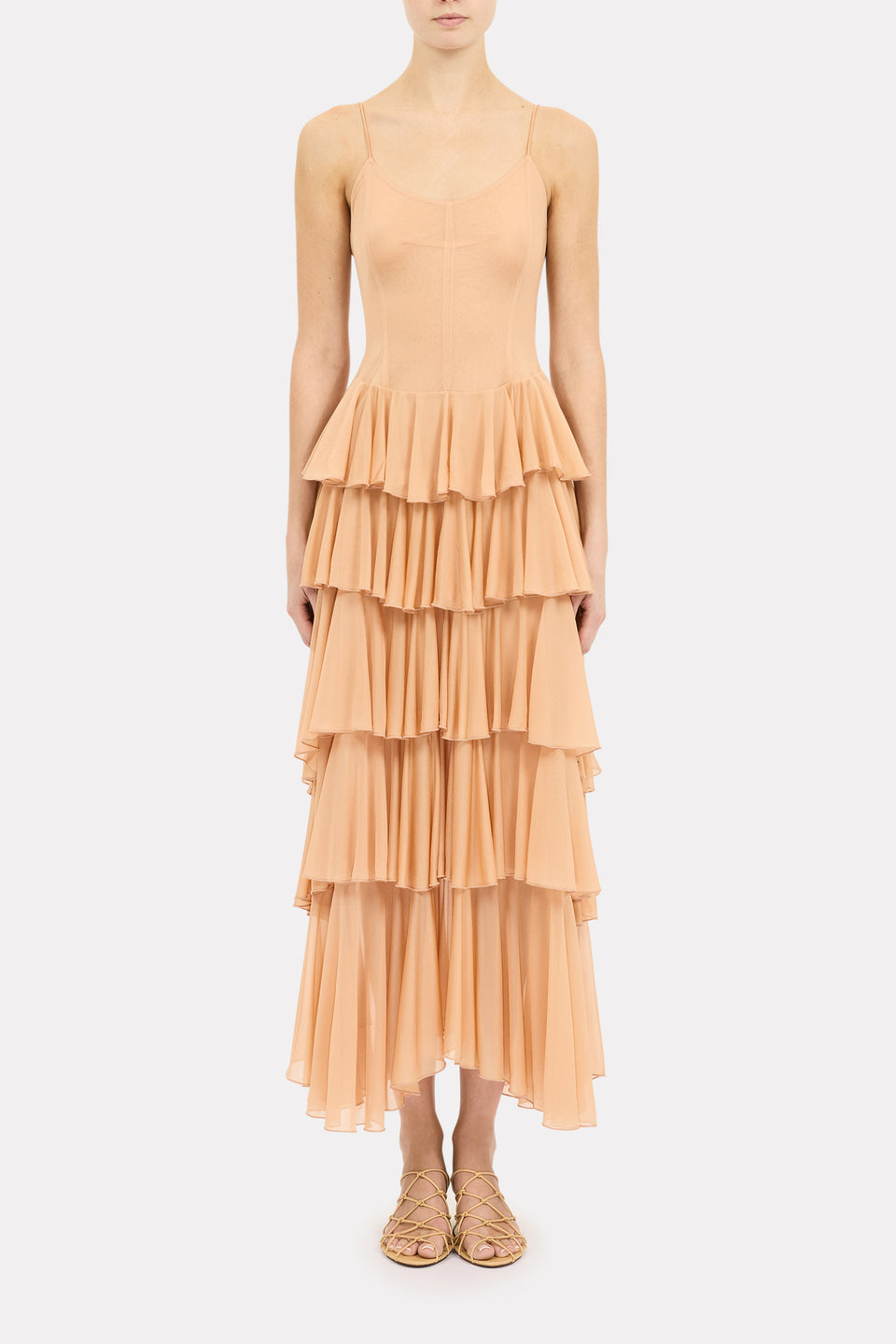 ⁣⁢Vestido Estelle Spaghetti Strap Tiered - Fawn⁤⁣