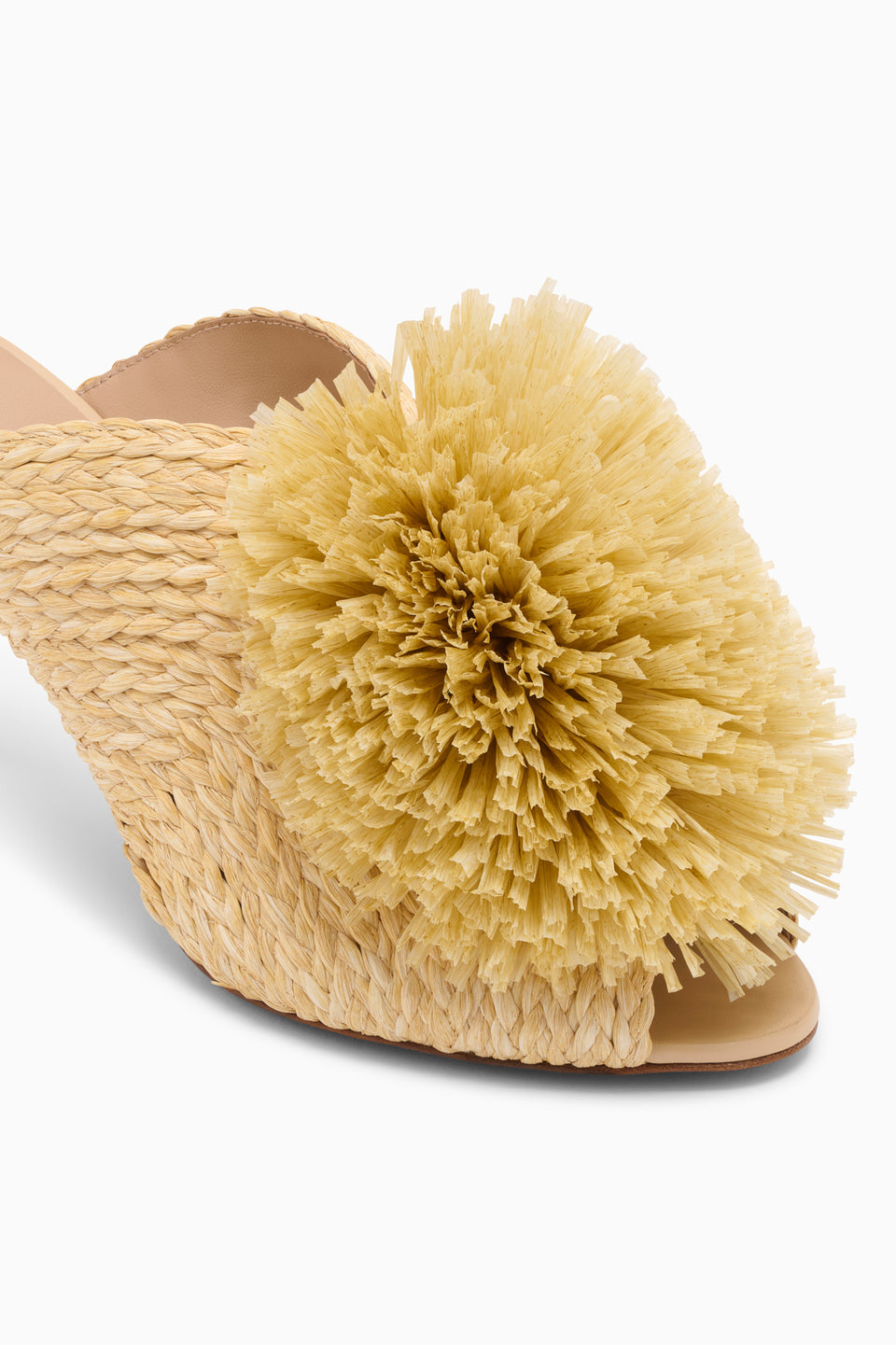 ⁣⁢Mule à talon haut et franges en raphia - Sable⁤⁣