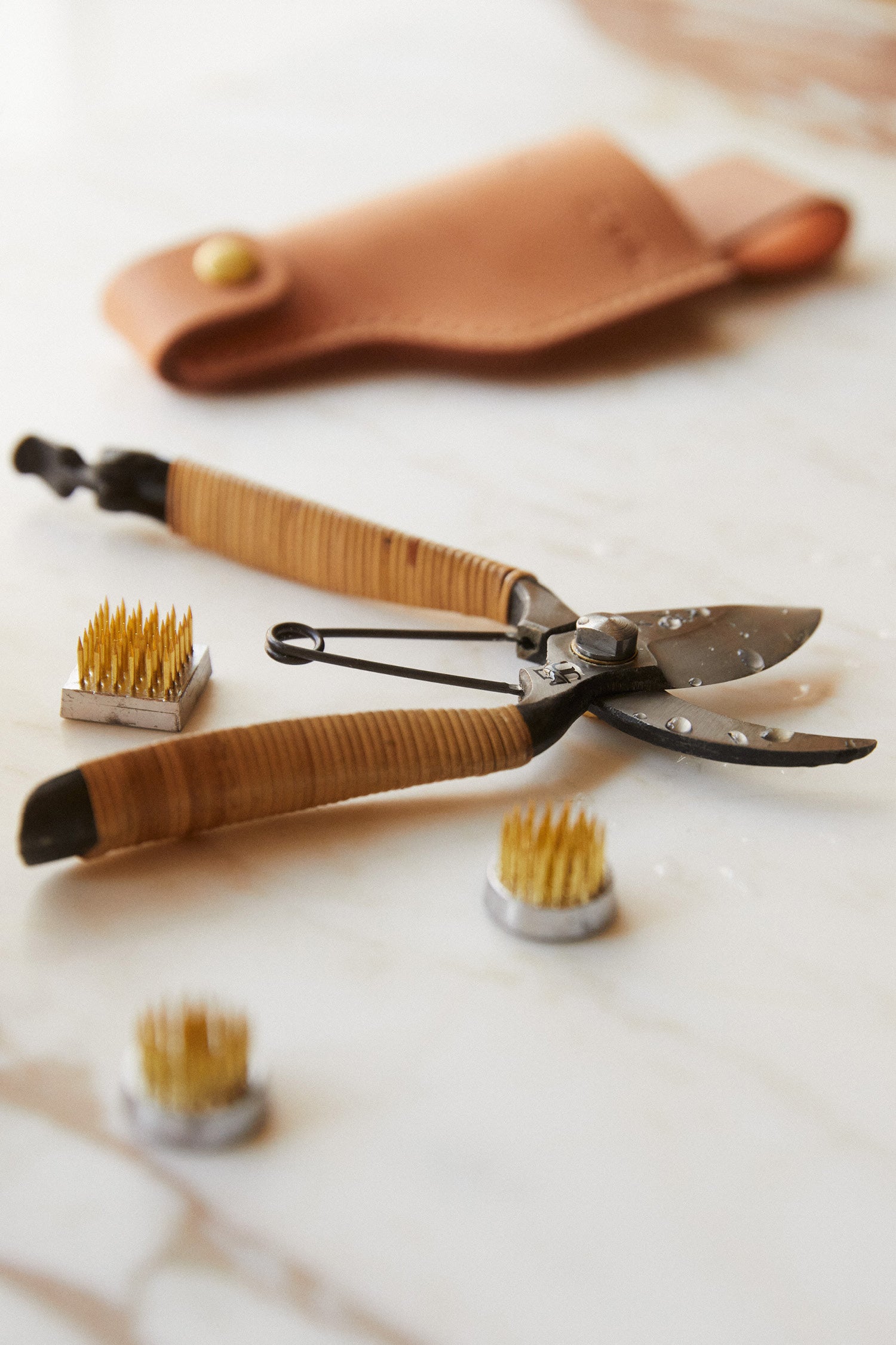 Niwaki Rattan Tsubo Secateurs - Rattan