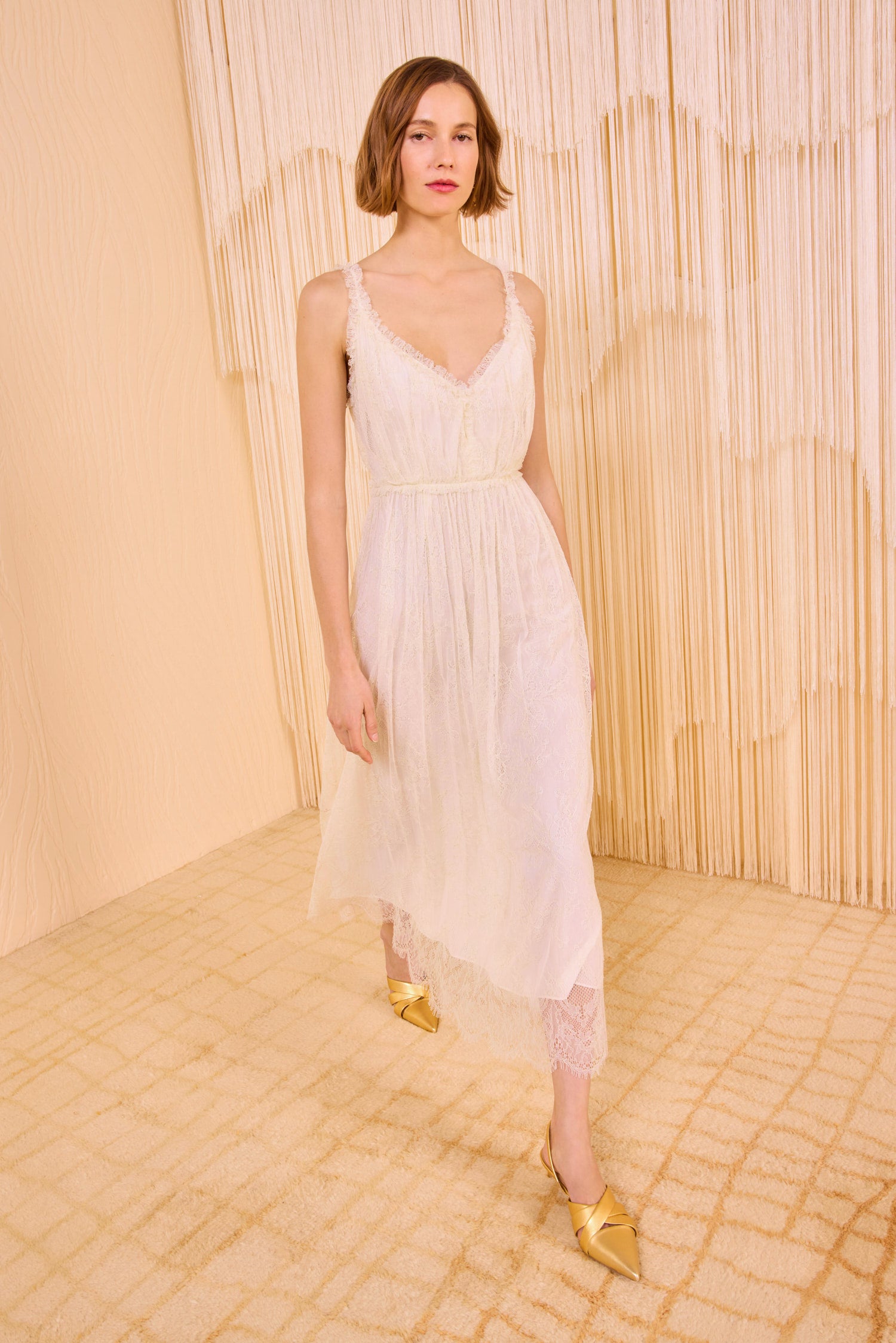 Alyse V&ndash;Neck Midi Dress - Pearl