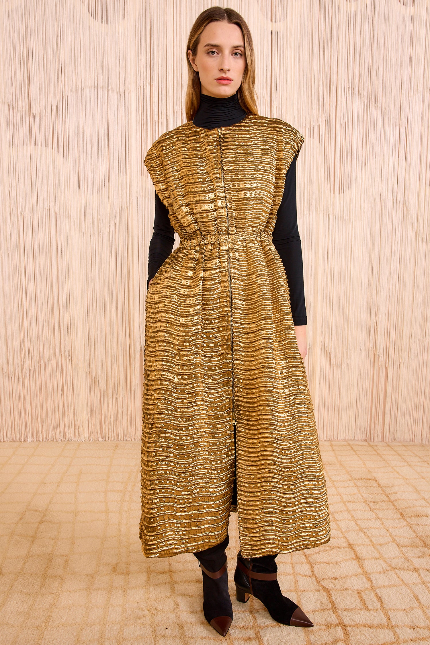 Agathe Metallic Short Sleeve Coat - Oro Gold Wave Texture