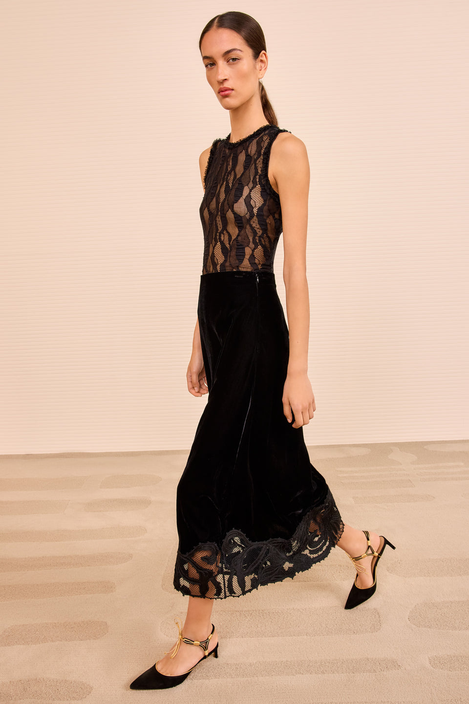 Alita Embroidered Midi Skirt - Noir