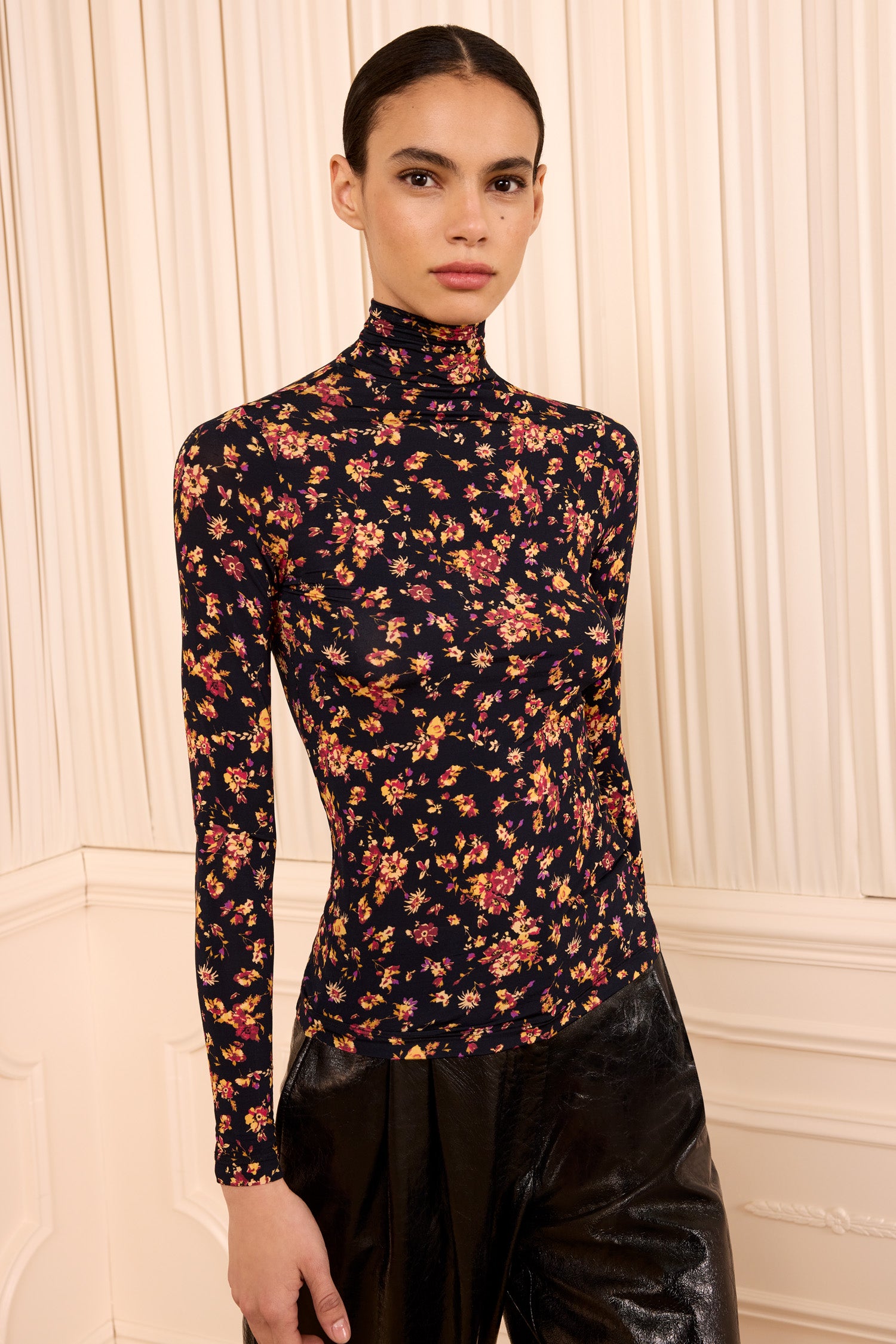 Aurelia Long Sleeve Jersey Top Noir Floral