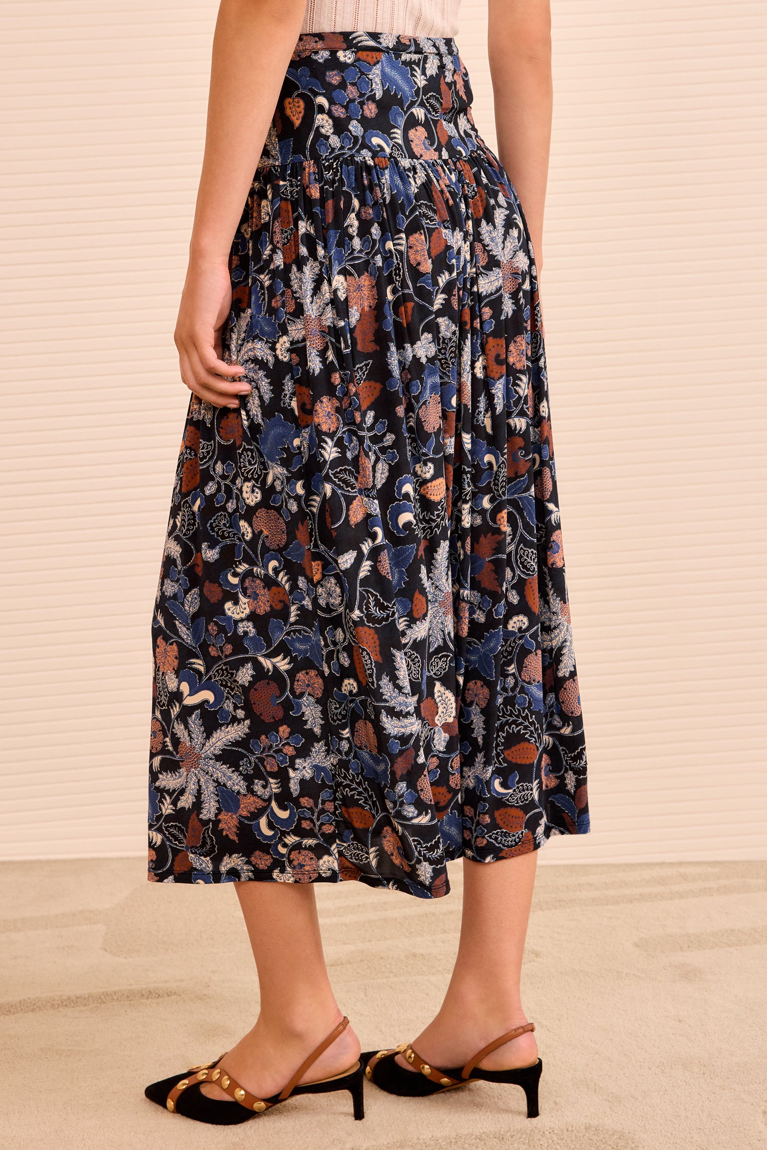Blanche Pull On Midi Skirt - Moonlight Floral