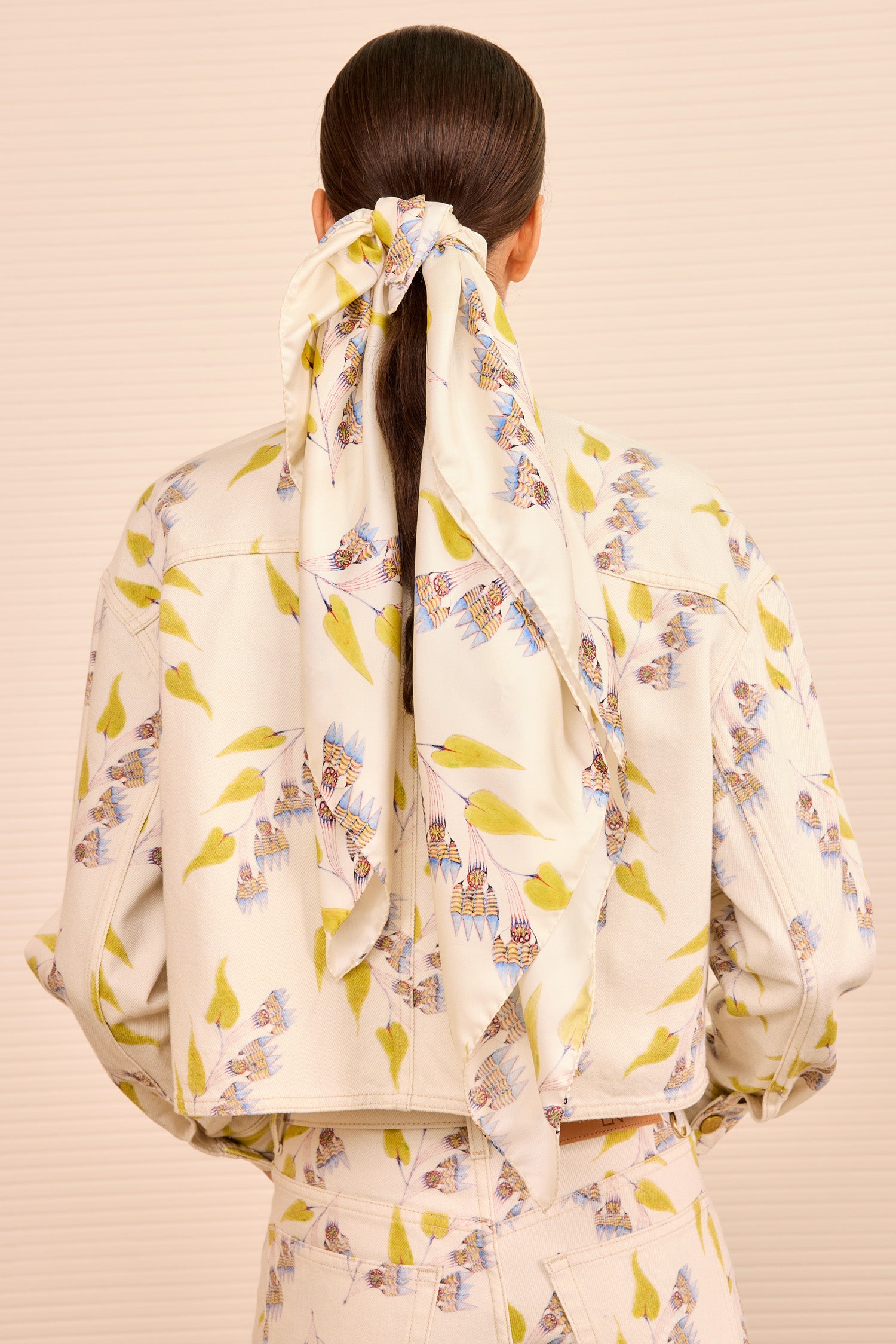 Chiara Scarf - Infinite Flower