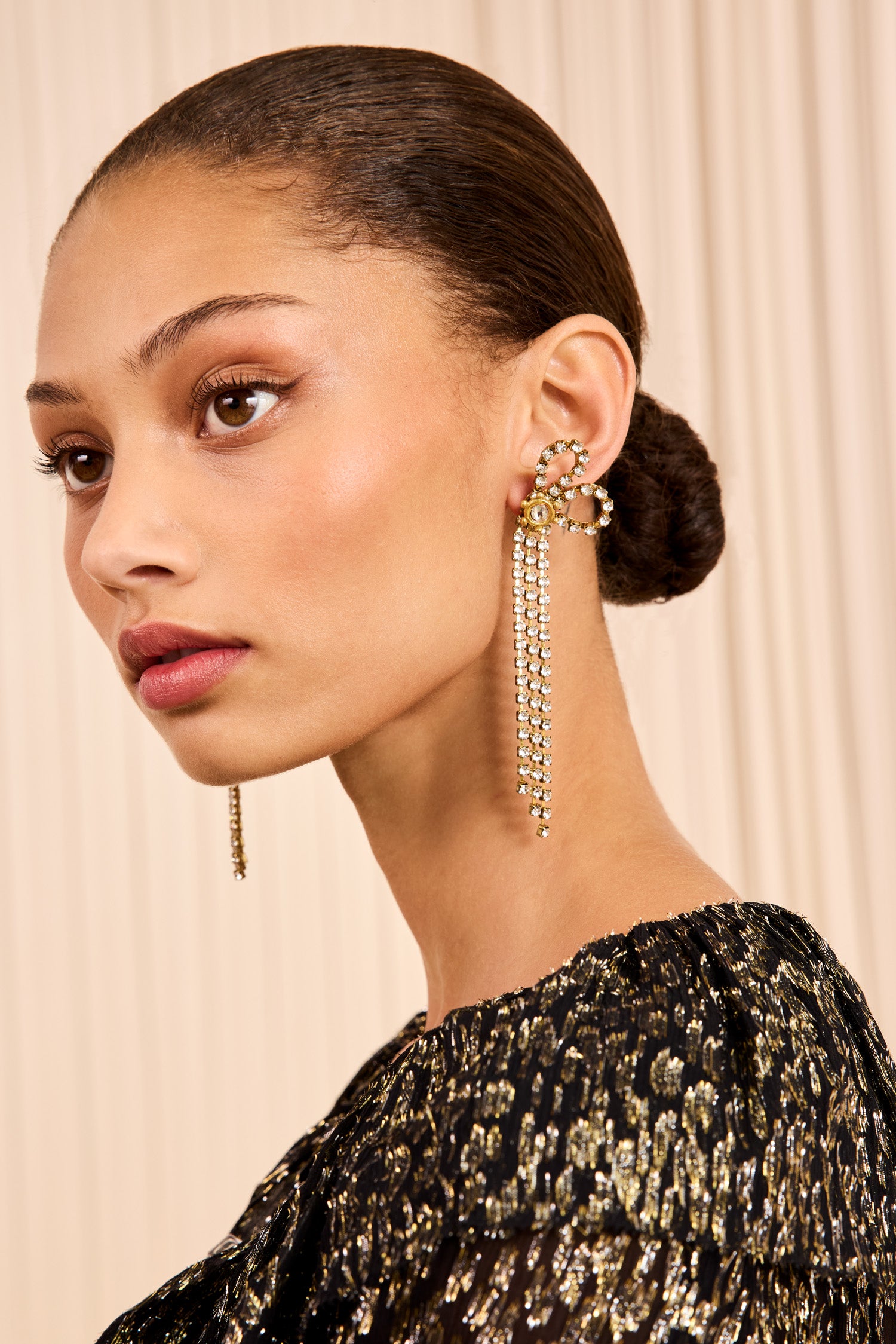 Ulla Johnson Crystal Bow Chandelier Earring - Crystal