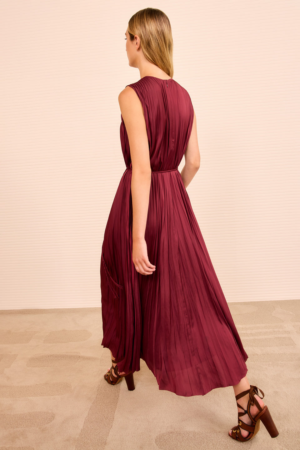 Fianna Pleated SL Midi Dress - Claret