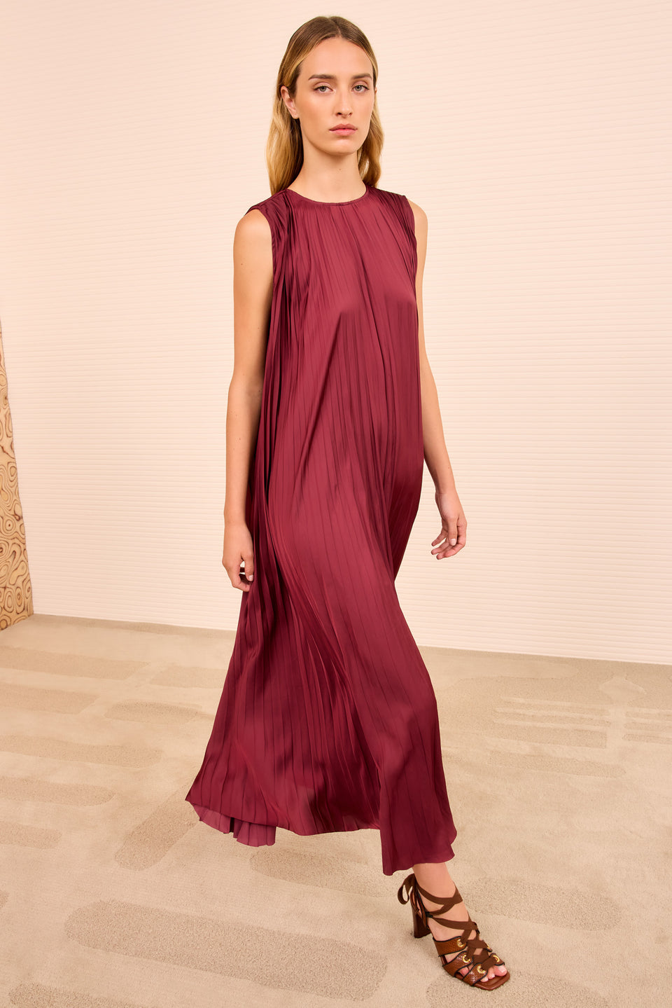 Fianna Pleated SL Midi Dress - Claret