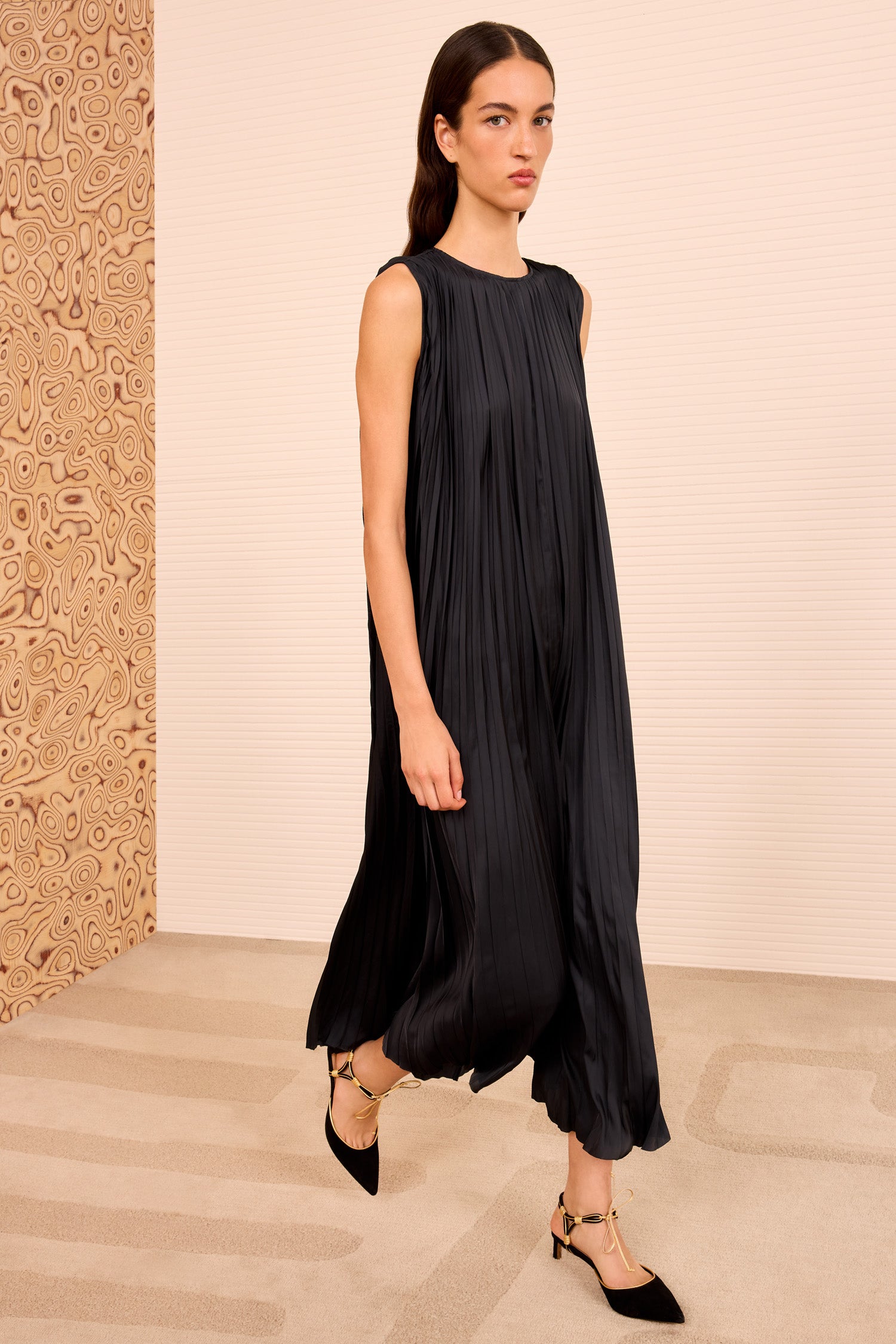 Fianna Pleated SL Midi Dress - Noir