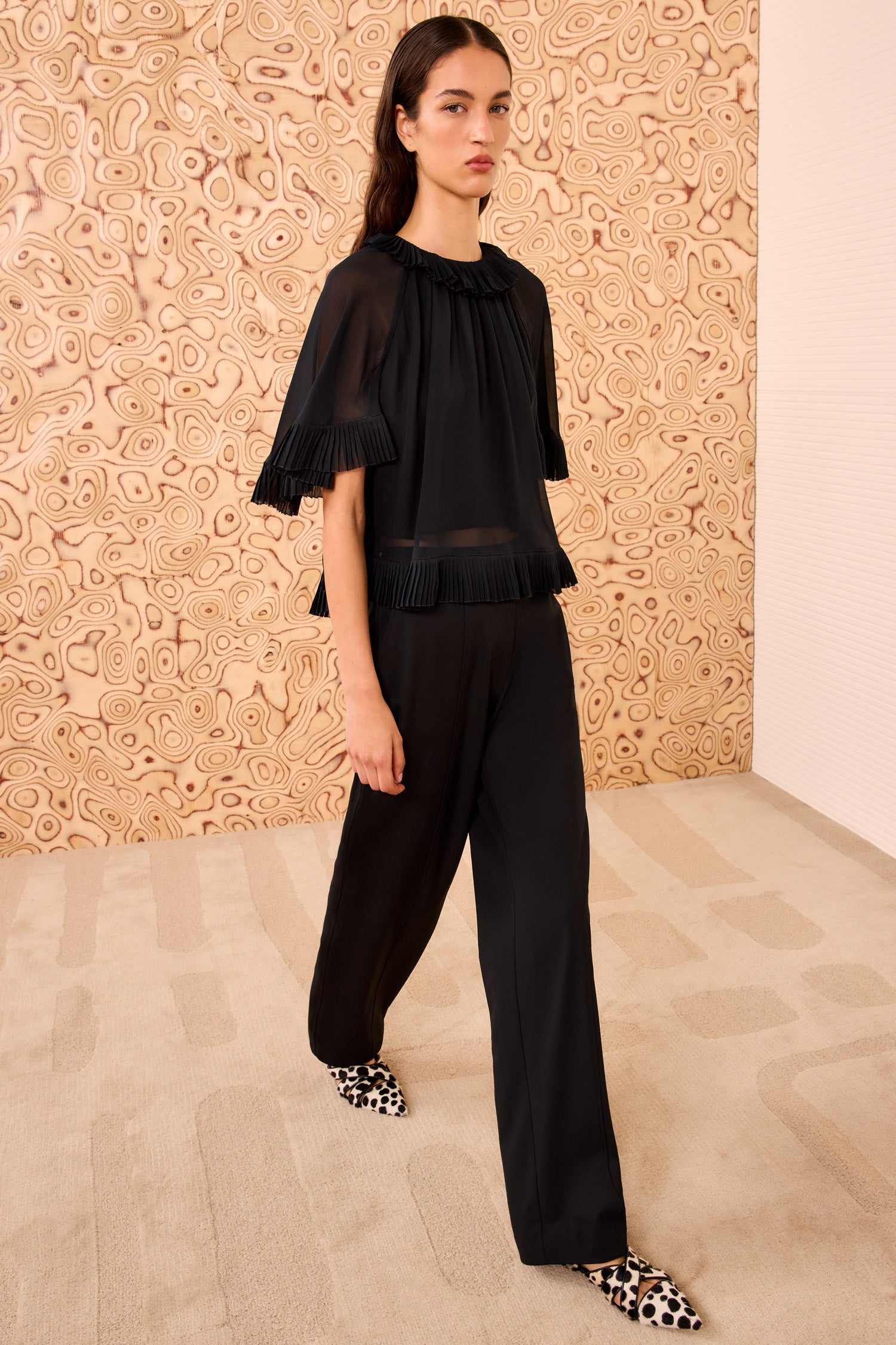 Helaine Flowy Short Sleeve Top - Noir