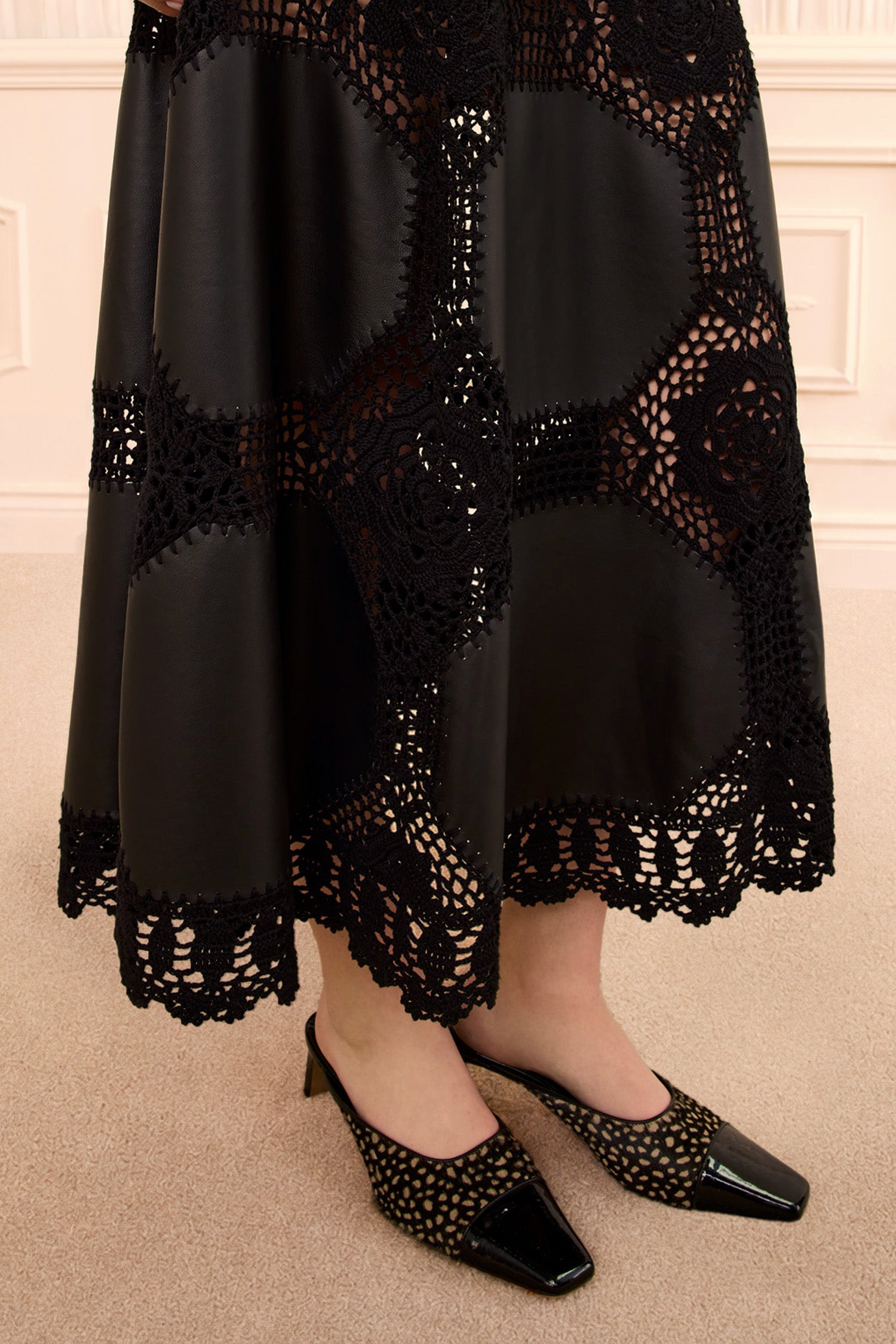 Ilana Sleeveless Crochet & Leather Dress - Noir