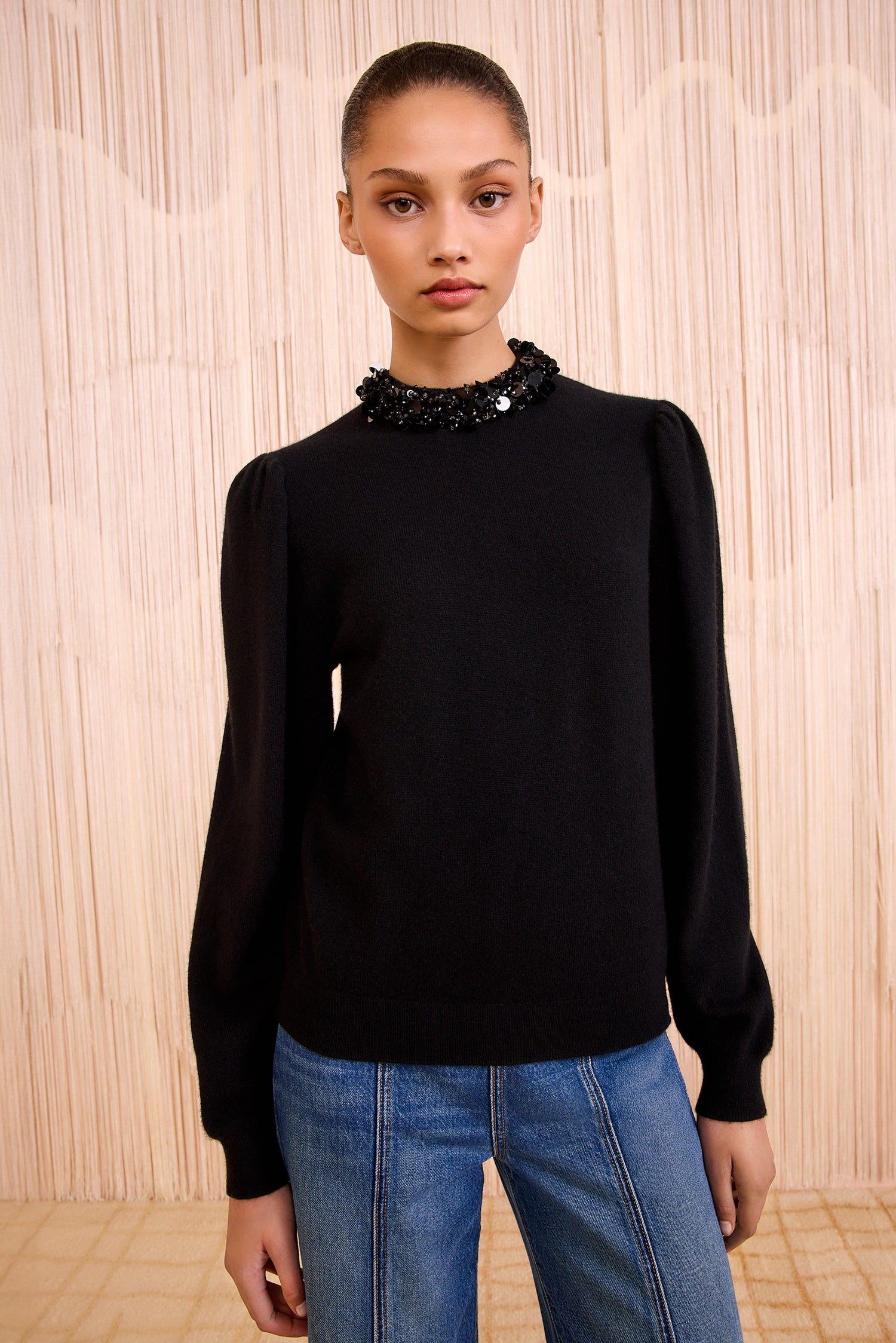 Kalani Embroidered Cashmere Long Sleeve - Noir