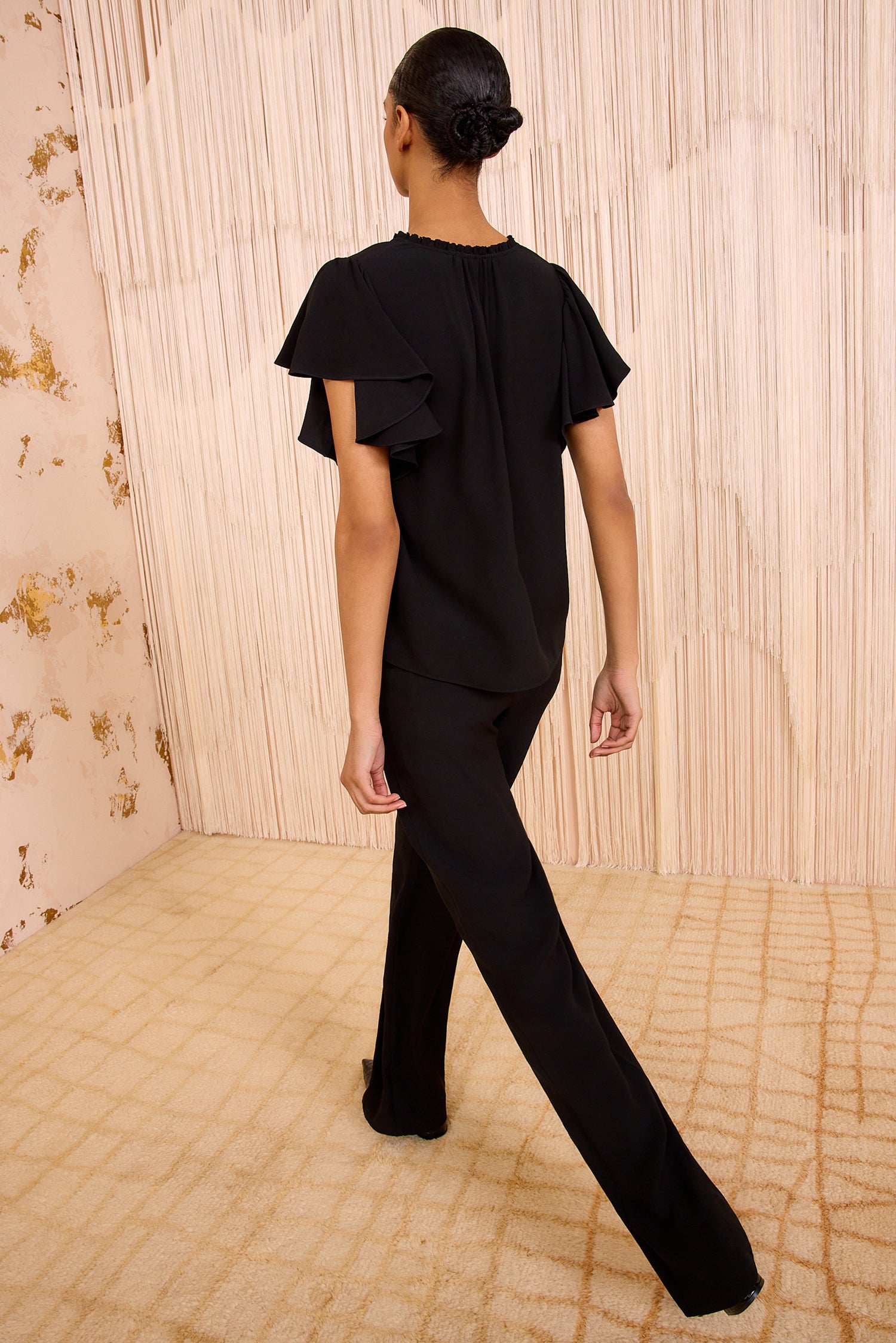 Lilo Flutter Sleeve Blouse - Noir