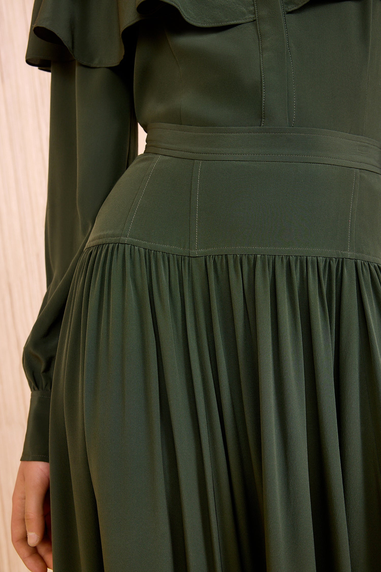 Lilou Silk High Waist Ruffle Midi Skirt - Cypress