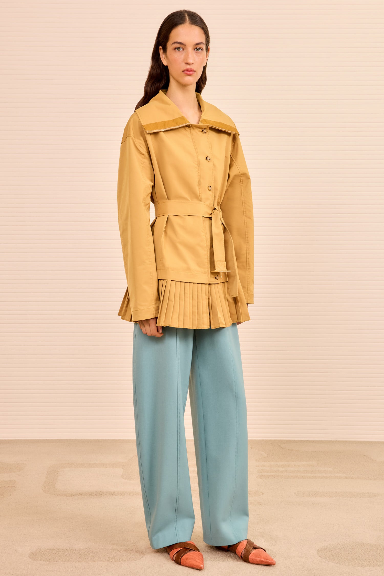 Lison Jacket w/ Pleat Detail - Almond