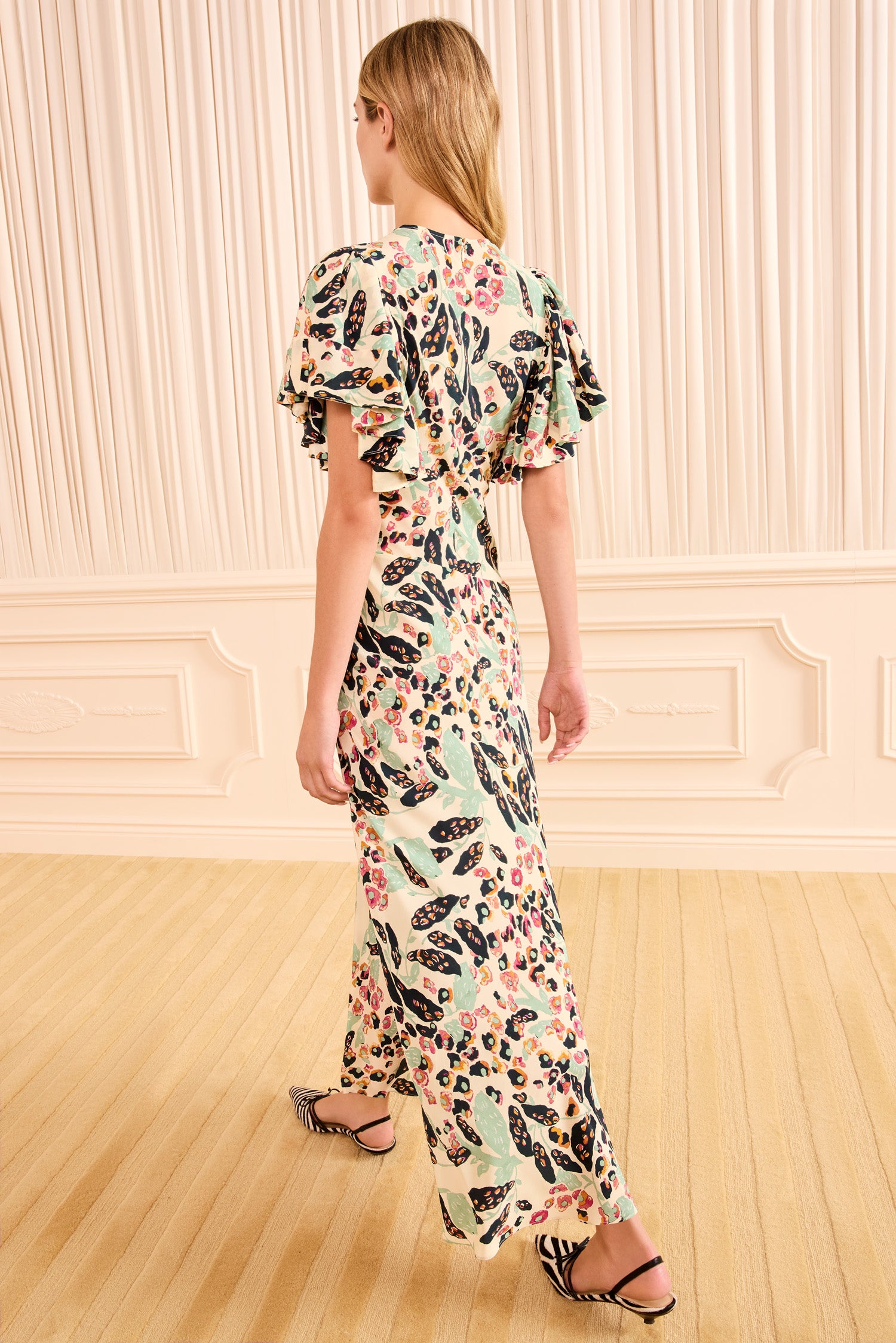 Ulla Johnson ⁣⁢Mariam Kleid mit Flatterärmeln – Calla Lilie⁤⁣