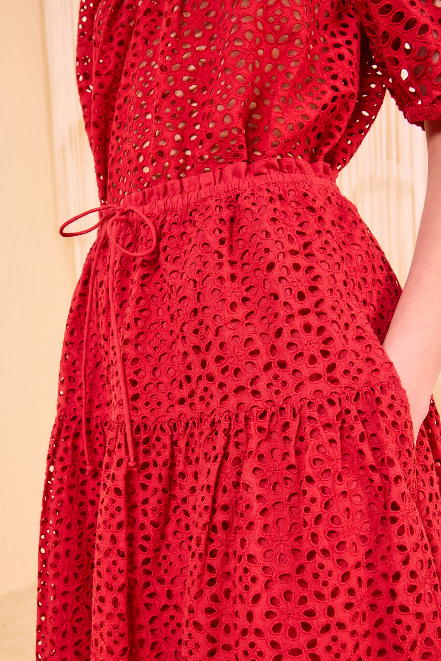 Broderie Anglaise Midi in Garden