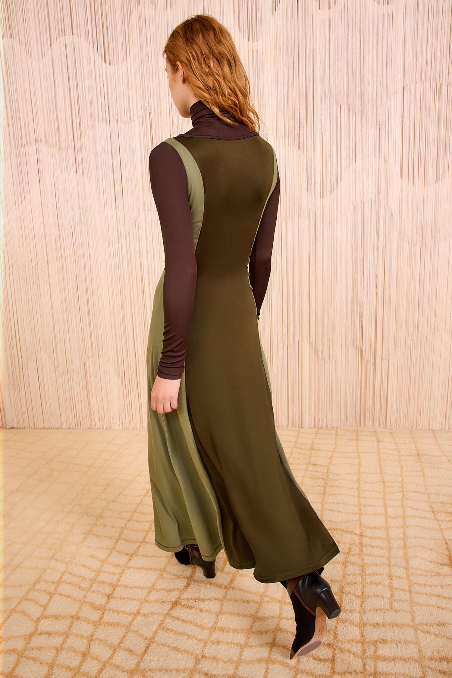 Nahla Jersey Long Sleeve Turtleneck Dress - Militaire