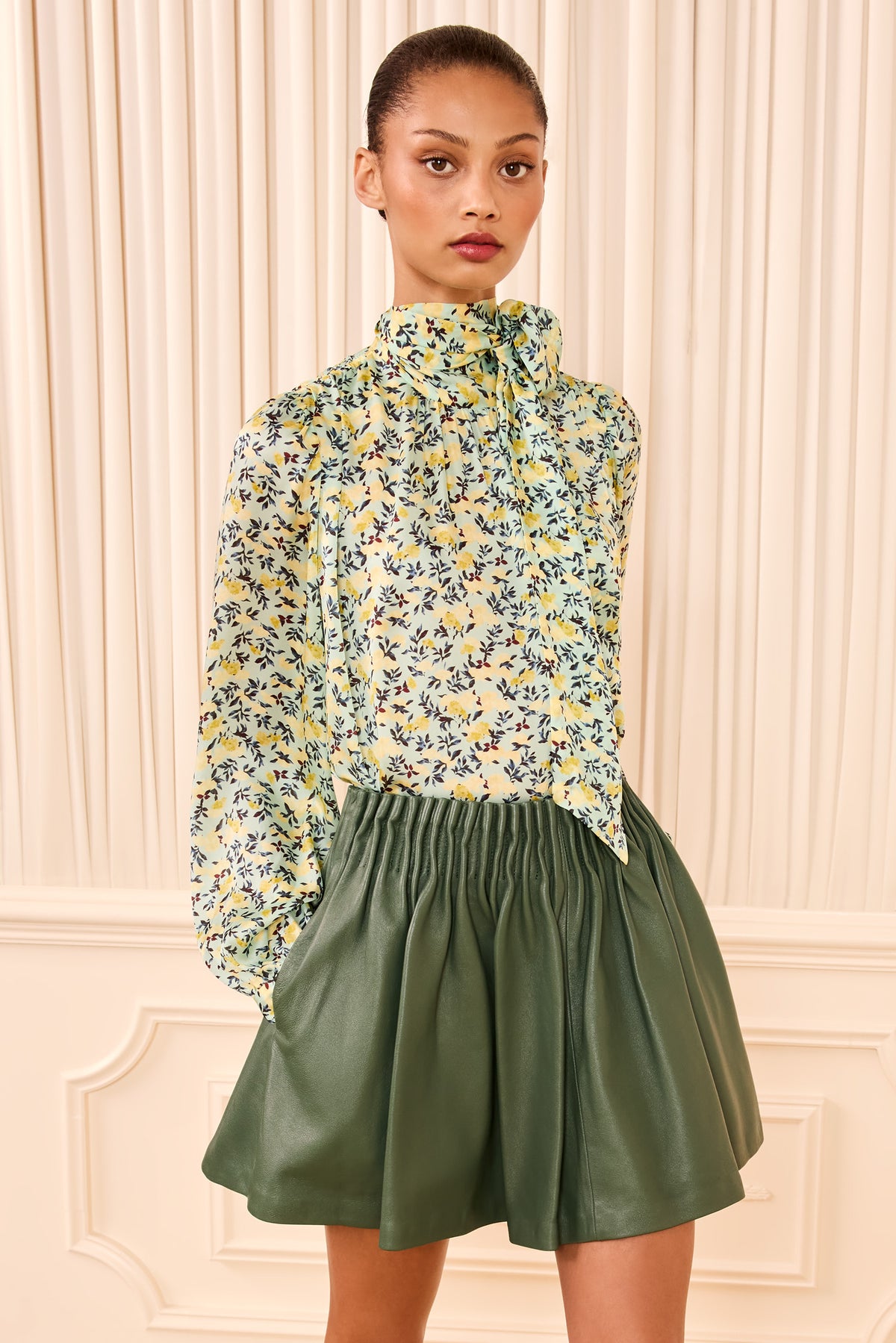⁣⁢Blouse Met Ornamenten - Acacia⁤⁣