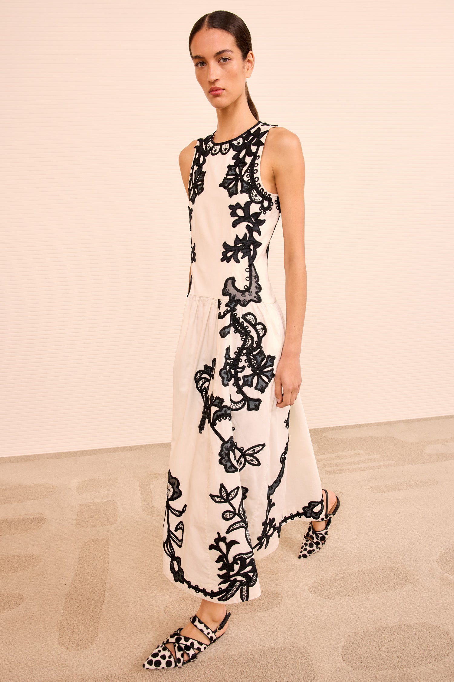 Sonali SL Emb Midi Dress - Anemone