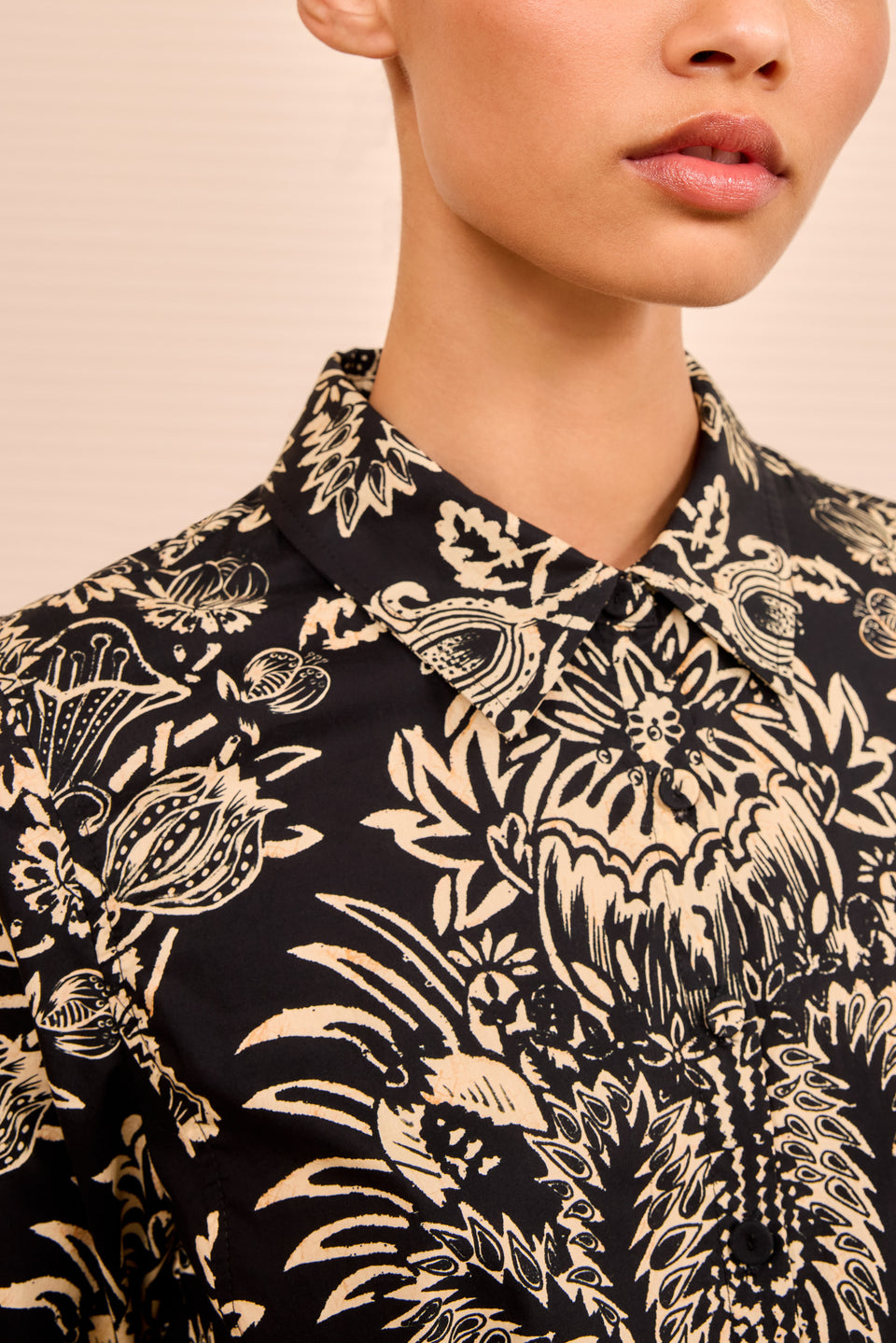 Taliah Long Sleeve Mini Dress - Noir Flora