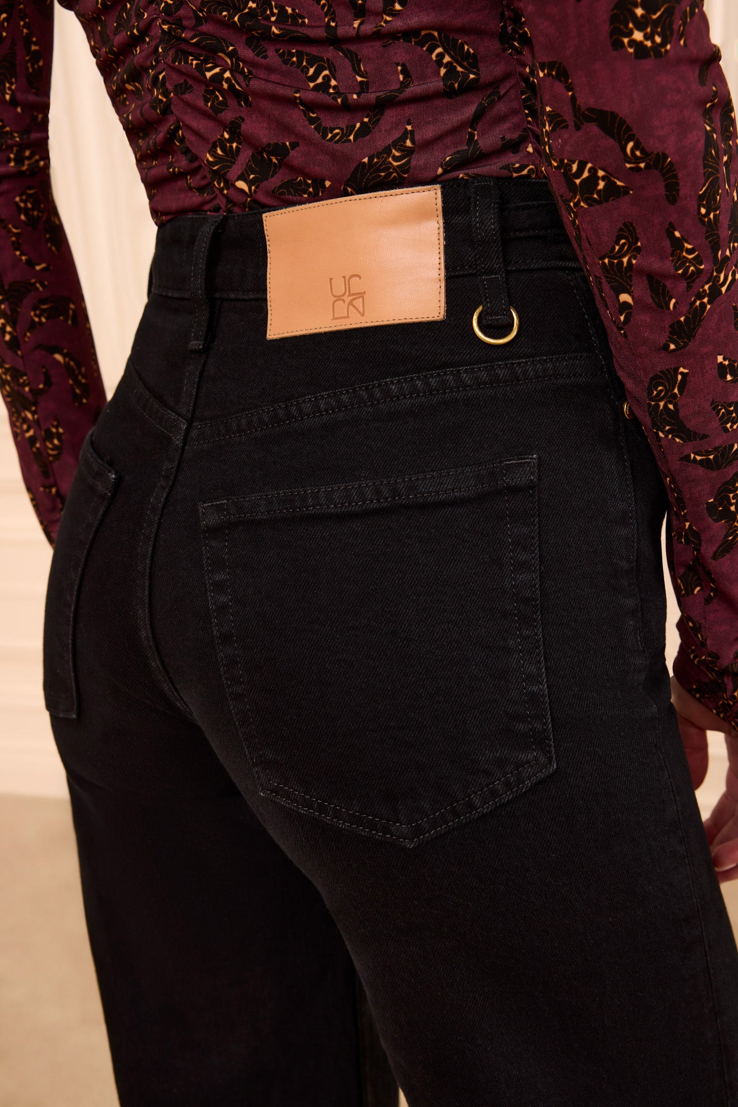 Ulla Johnson The Stretch Valory Flare Jean - Noir