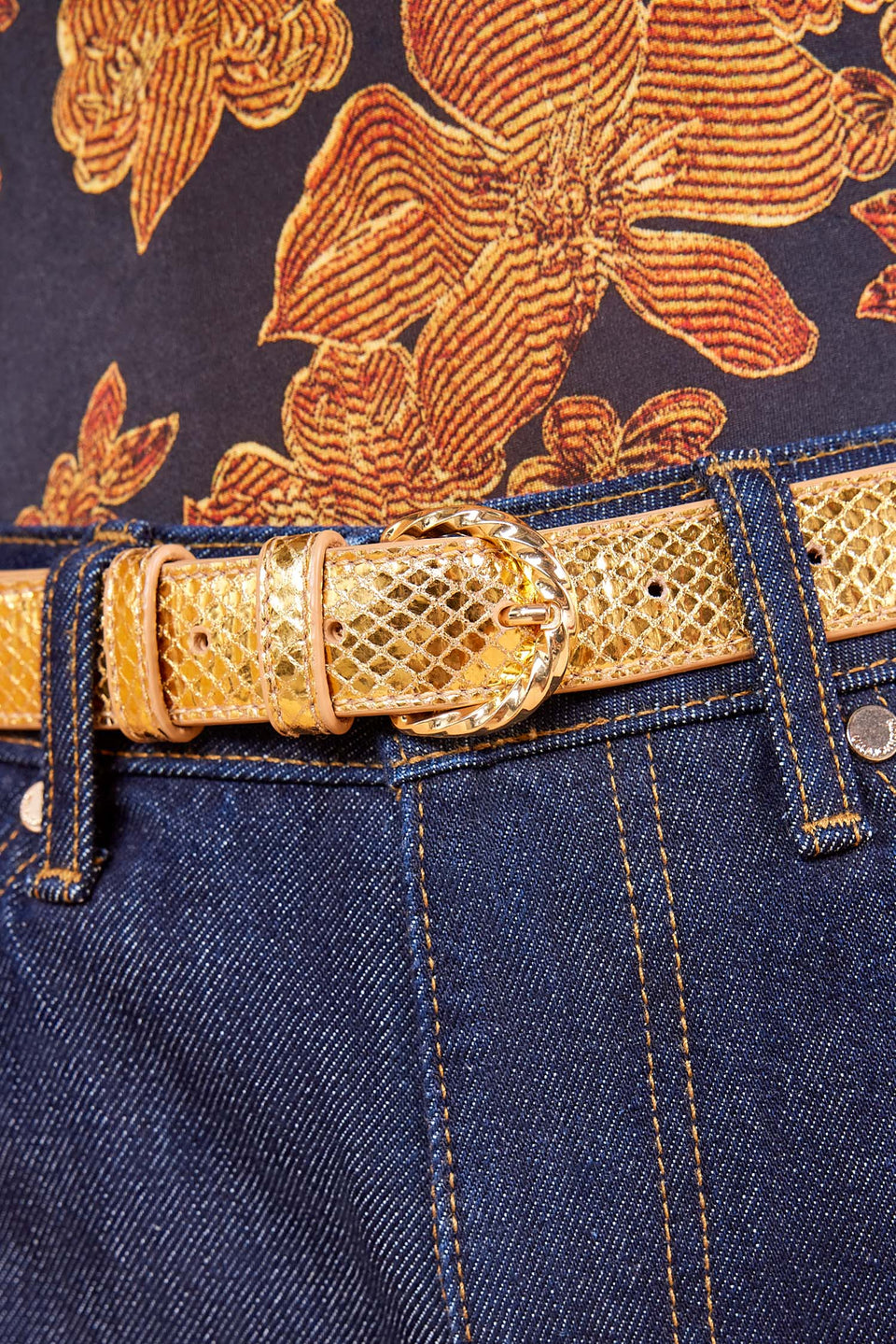 Gia Twisted Buckle Belt - Gold Python