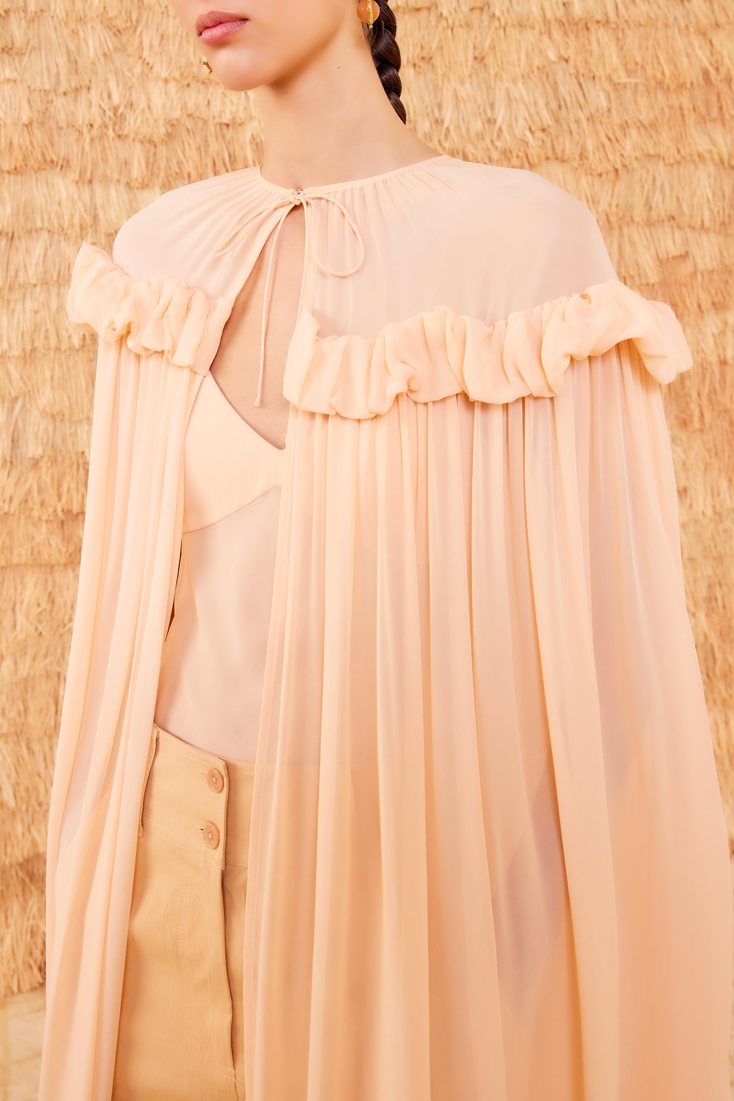 【てる】MAJOH H&A FRILL CAPE Frill Cape Coat – axes femme from JAPAN