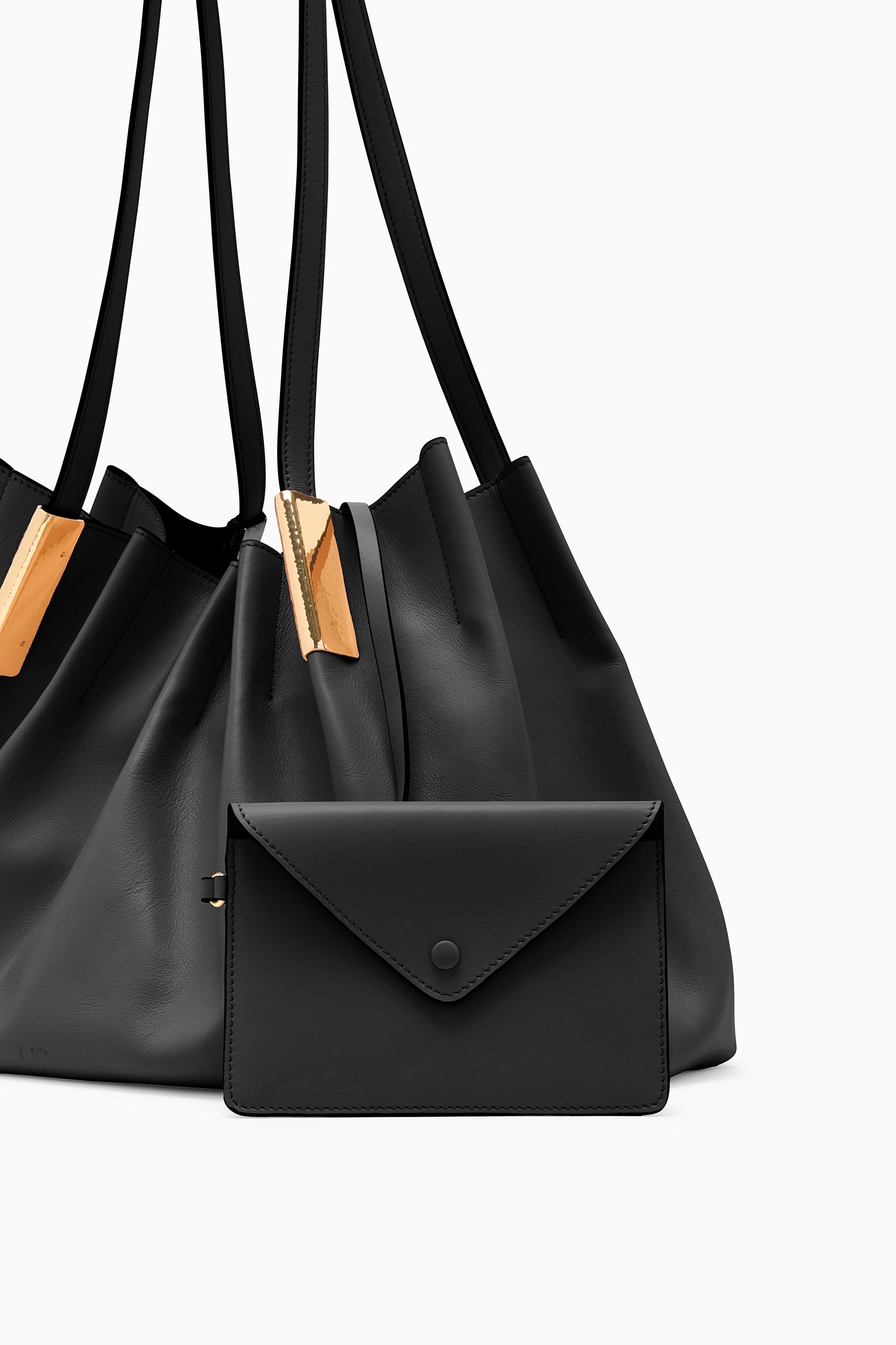 Isadora Ruched East-West Tote - Noir