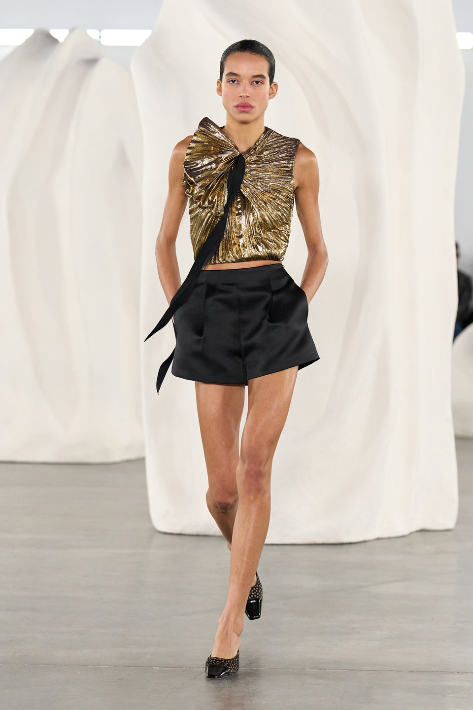 Isa Satin Shorts - Noir