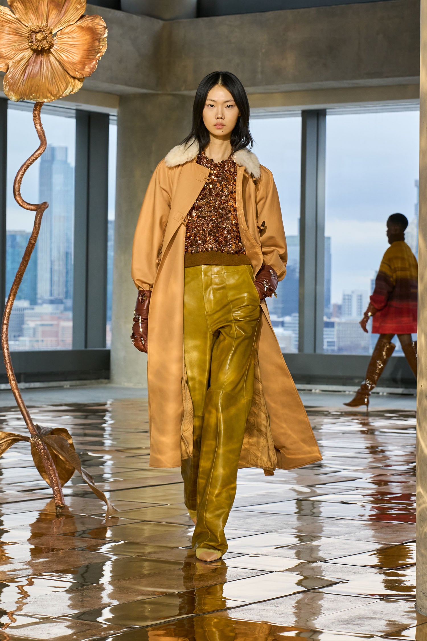 Kadin Leather Mid Rise Pant - Willow