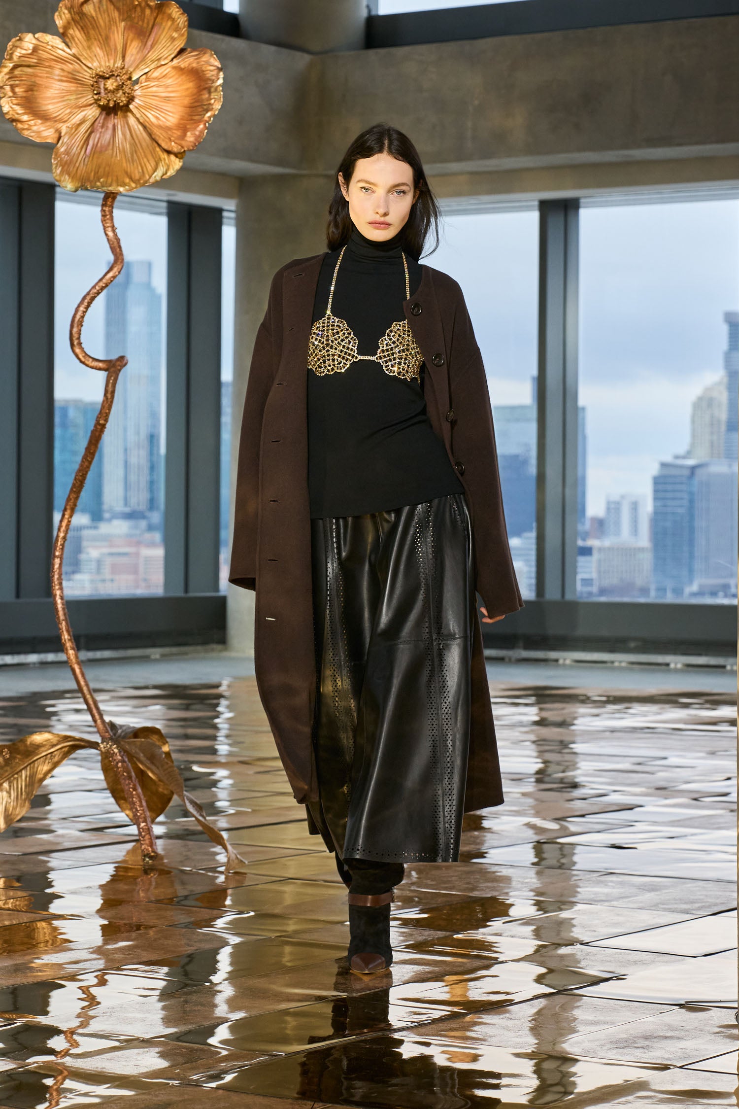 Aninda Leather Midi Skirt - Noir