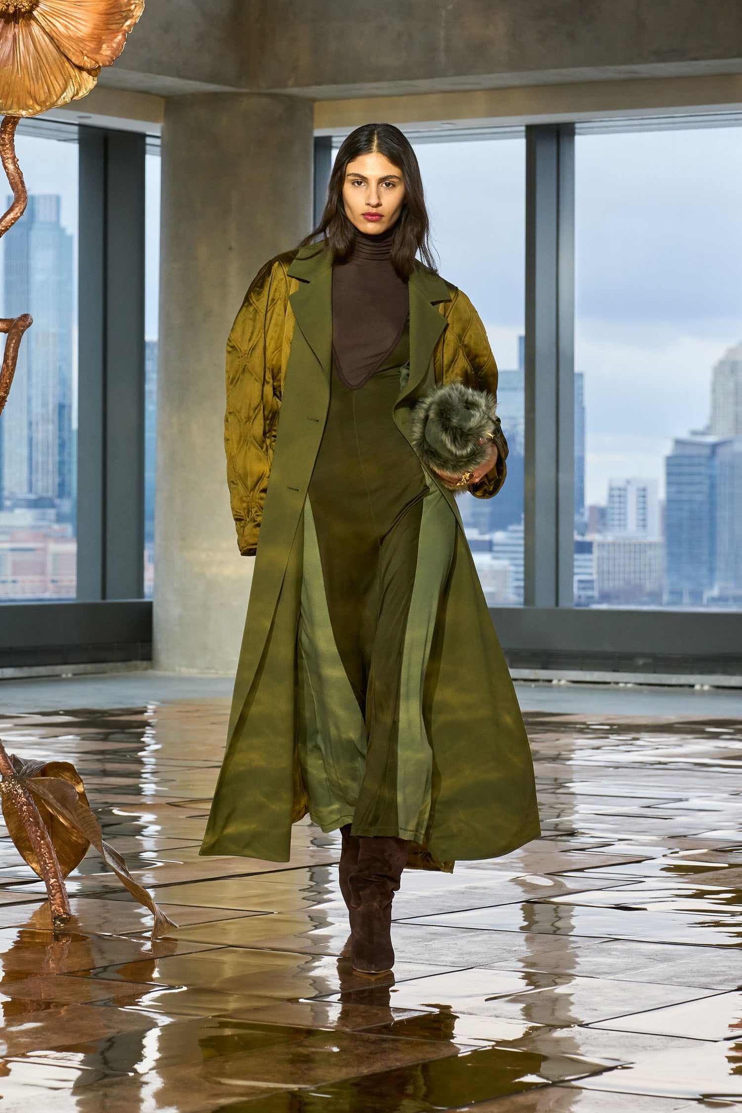 Nahla Jersey Long Sleeve Turtleneck Dress - Militaire