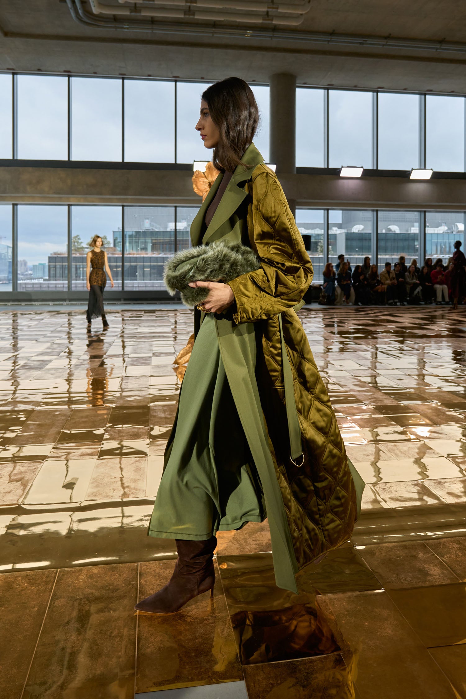 Nahla Jersey Long Sleeve Turtleneck Dress - Militaire
