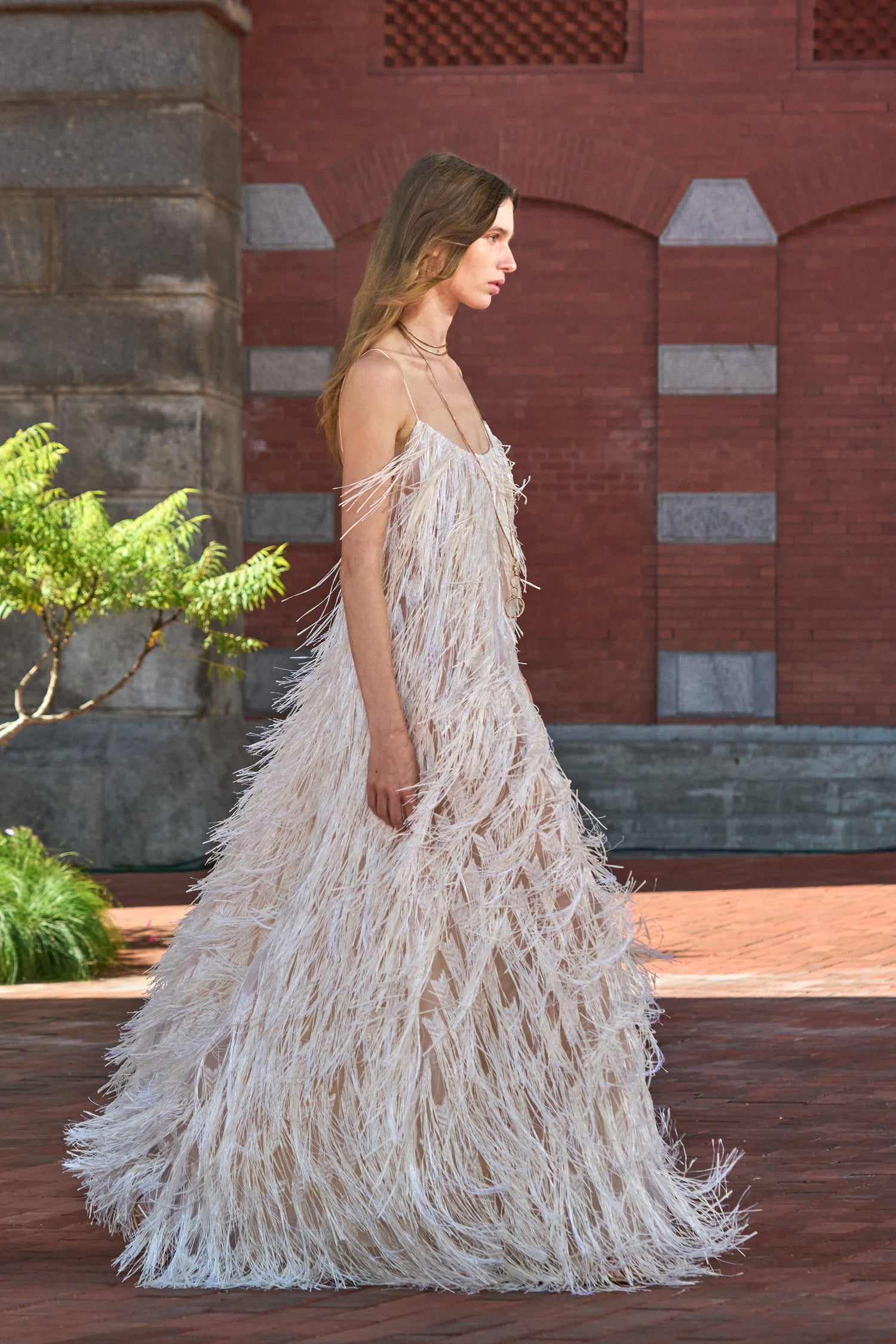 Ulla Johnson ⁣⁢Vestido largo Maria con tirantes de espagueti y flecos - Ecru⁤⁣
