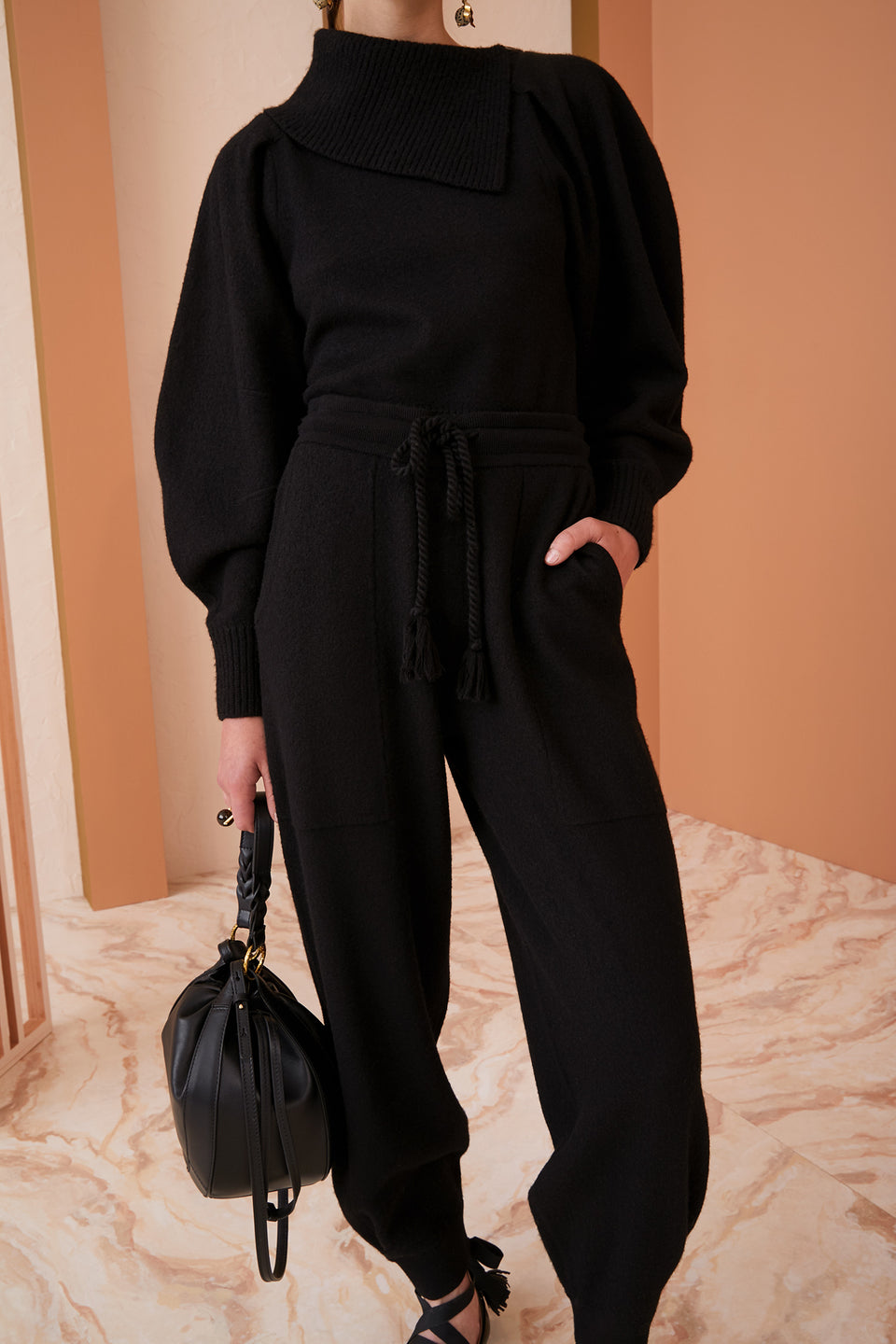 Alfie Pant - Raven